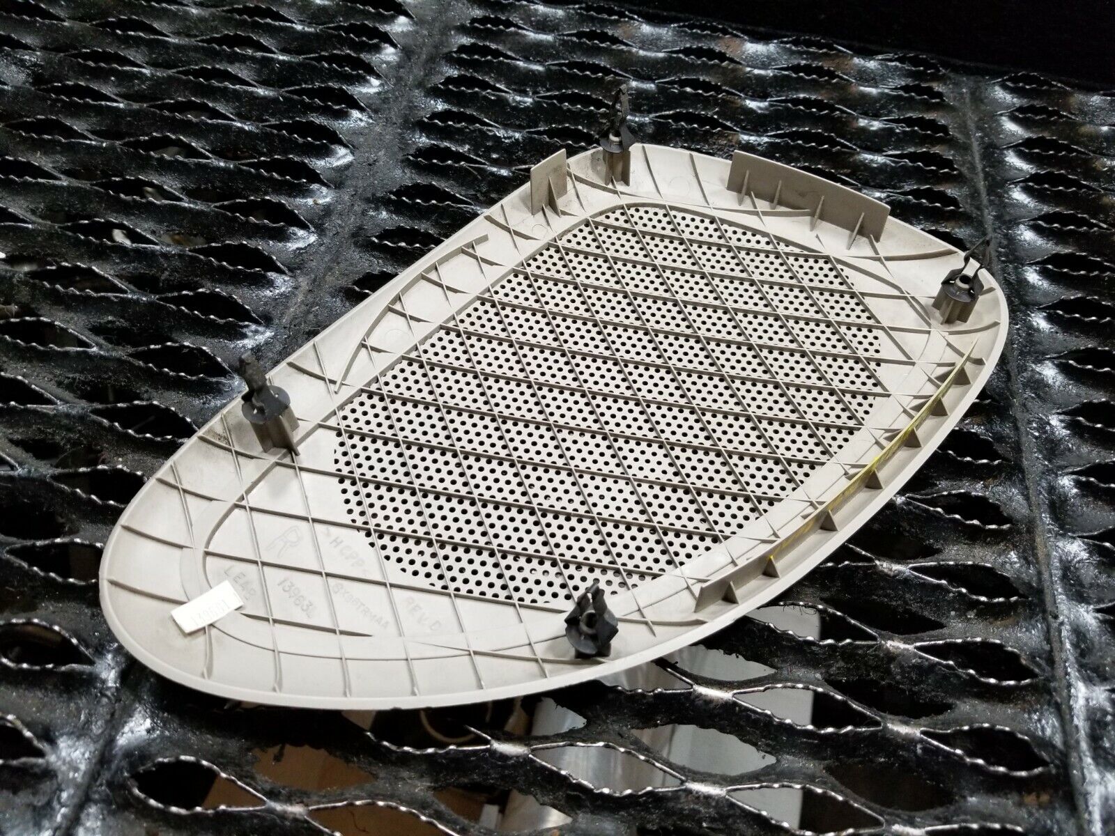 04-06 Chrysler Sebring Convertible Right Rear Passenger Speaker Grille Cover - OEM Replacement Part - Perfect for Audio System Upgrade & Car Interior Restoration