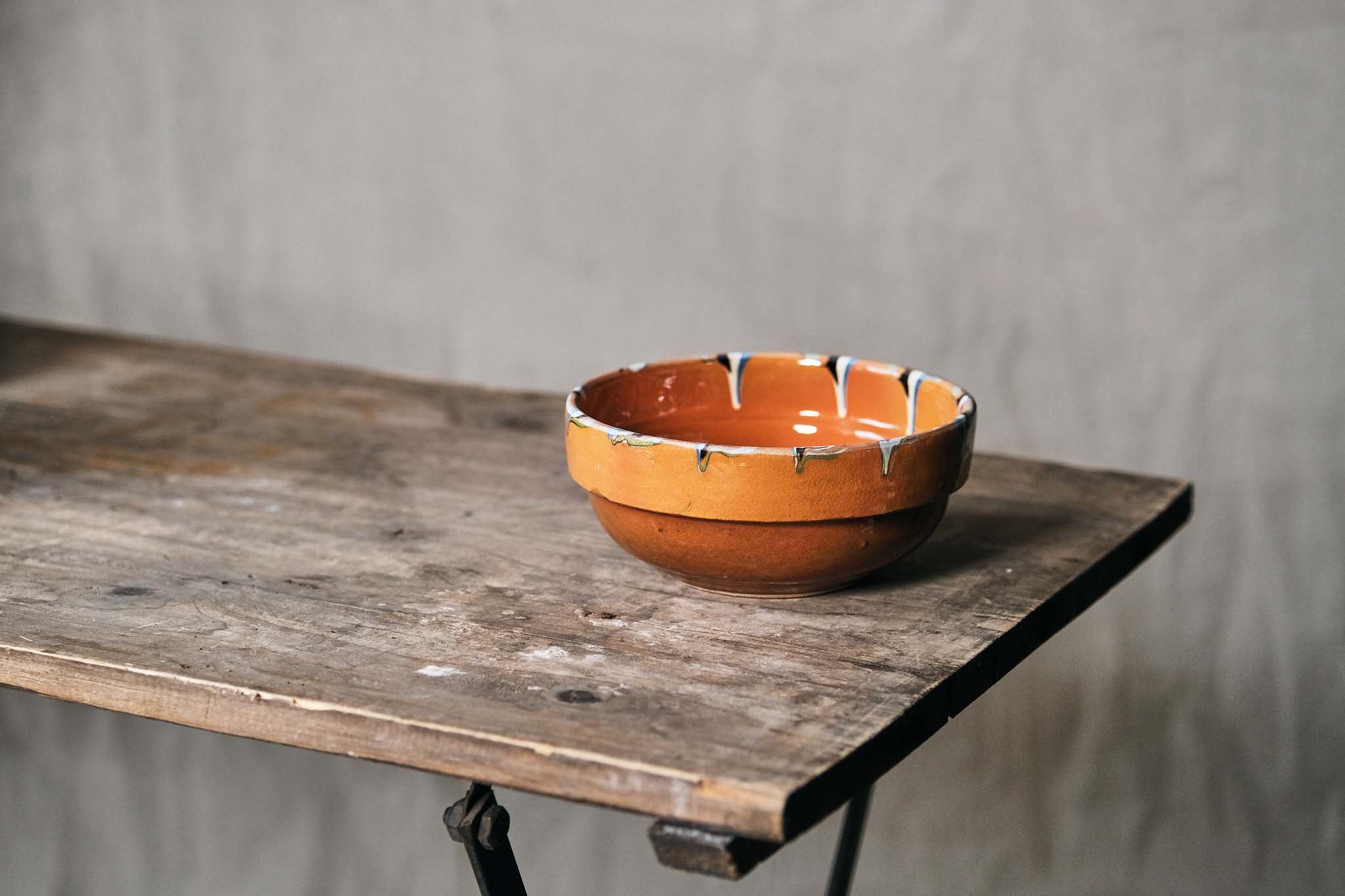 Elegant Brown Floral Soup Bowl - Handcrafted Ceramic Soup Bowl for Home Dining, Restaurants & Gifts - Perfect for Ramen, Pho, and Asian Cuisine
