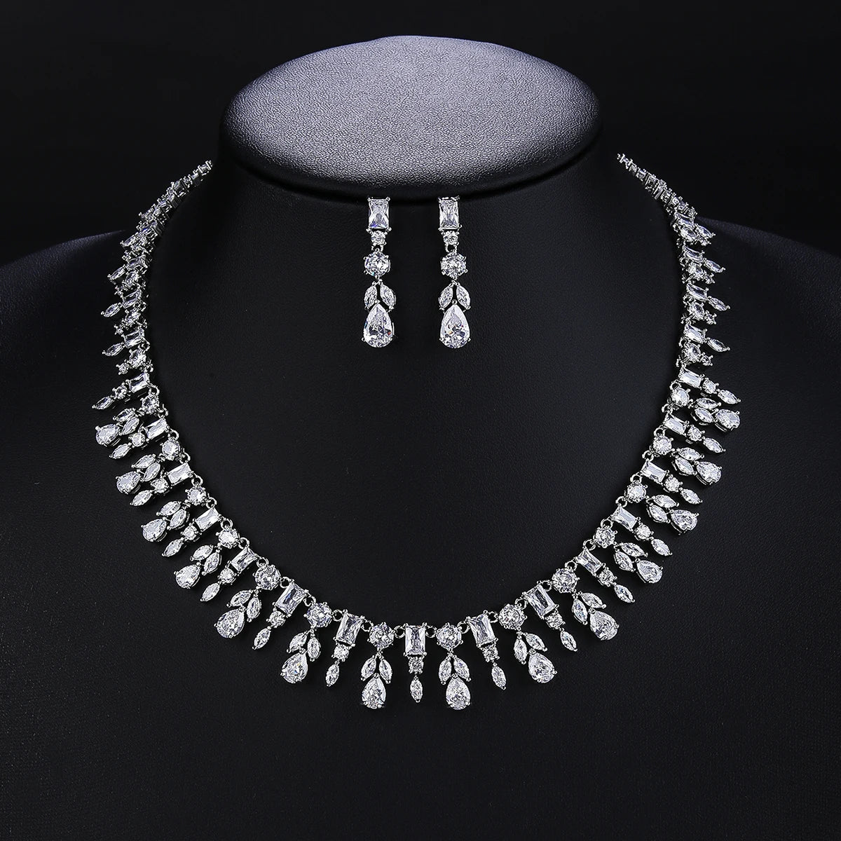 Luxury Bridal Jewelry Set - Elegant Water Drop Cubic Zirconia Necklace & Earrings for Women - Perfect for Weddings, Parties & Special Occasions - CN10426
