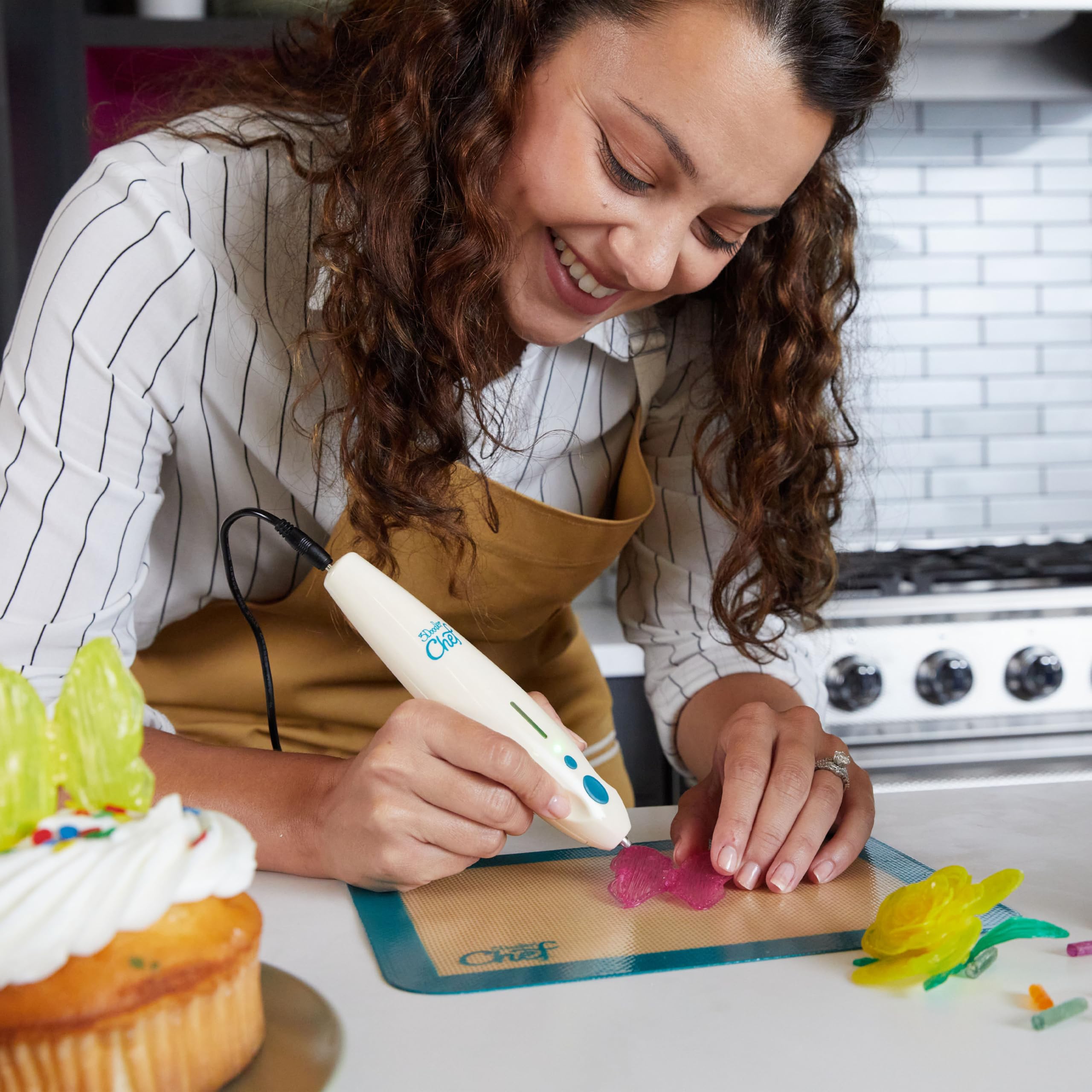 3Doodler Chef 3D Candy Pen Set with Refillable Candy Capsules - Vegan-Friendly 3D Food Printer for Baking, Cake Decorating & Creative Dessert Making