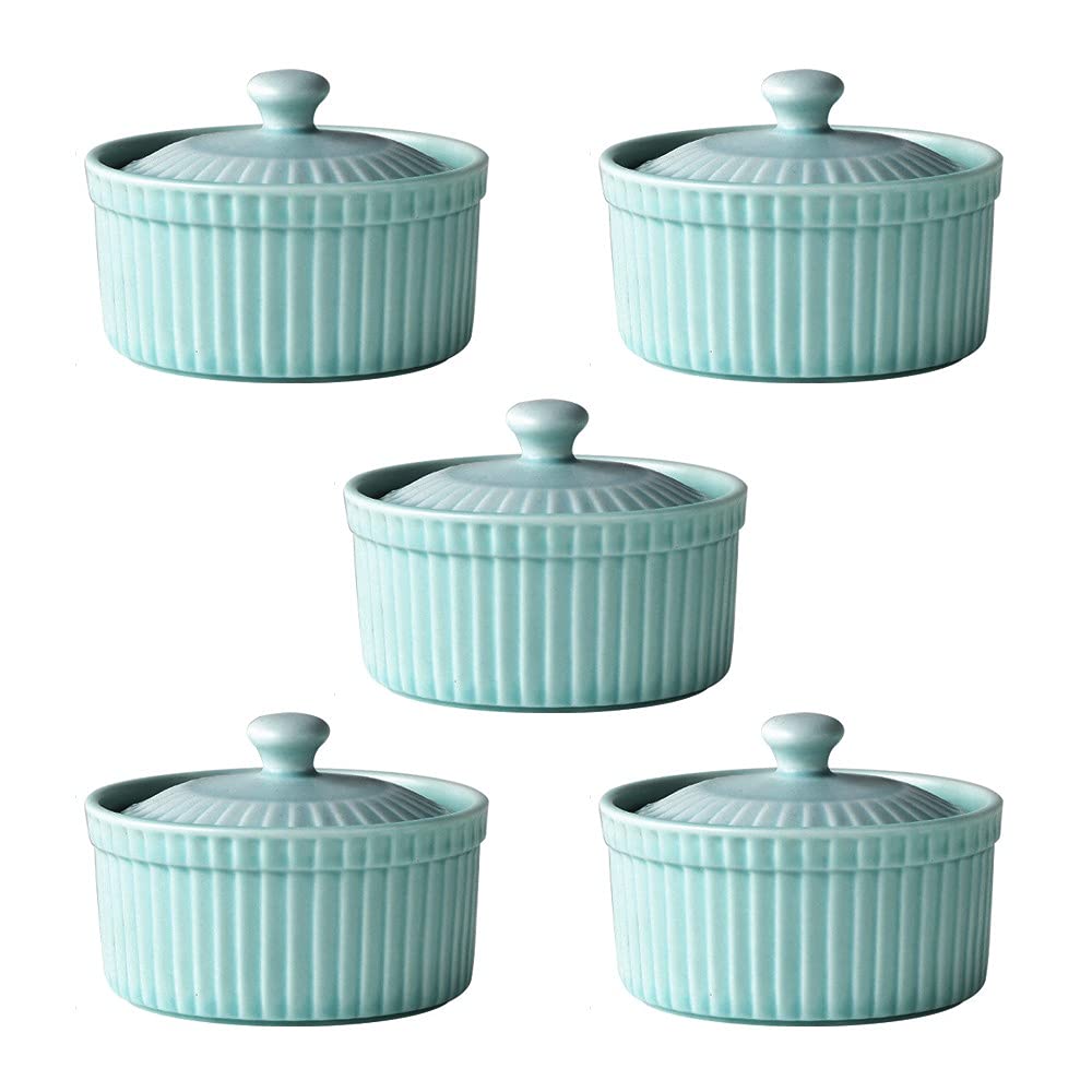 Meltset 4 Oz Ceramic Ramekins with Lids - Oven Safe Porcelain Baking Bowls for Souffle, Creme Brulee, Lava Cake - Perfect for Desserts, Ice Cream & Snacks (Set of 5, Green) - Ideal for Home Baking, Restaurant Use & Party Serving
