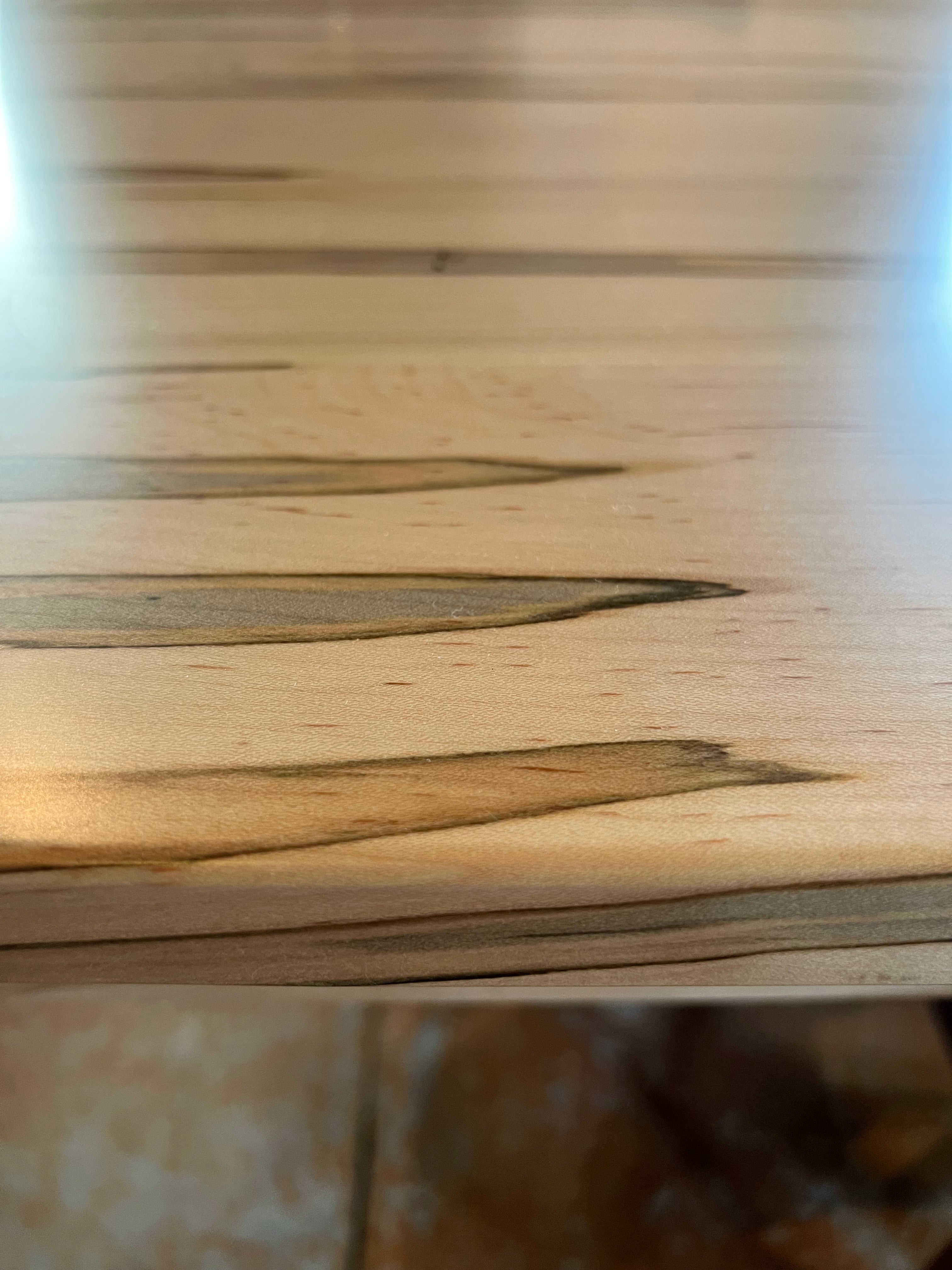 Premium Wormy Maple Butterfly Leaf Dining Table – Expandable & Stylish for Small Spaces | Perfect for Dining Rooms, Kitchens, and Entertaining