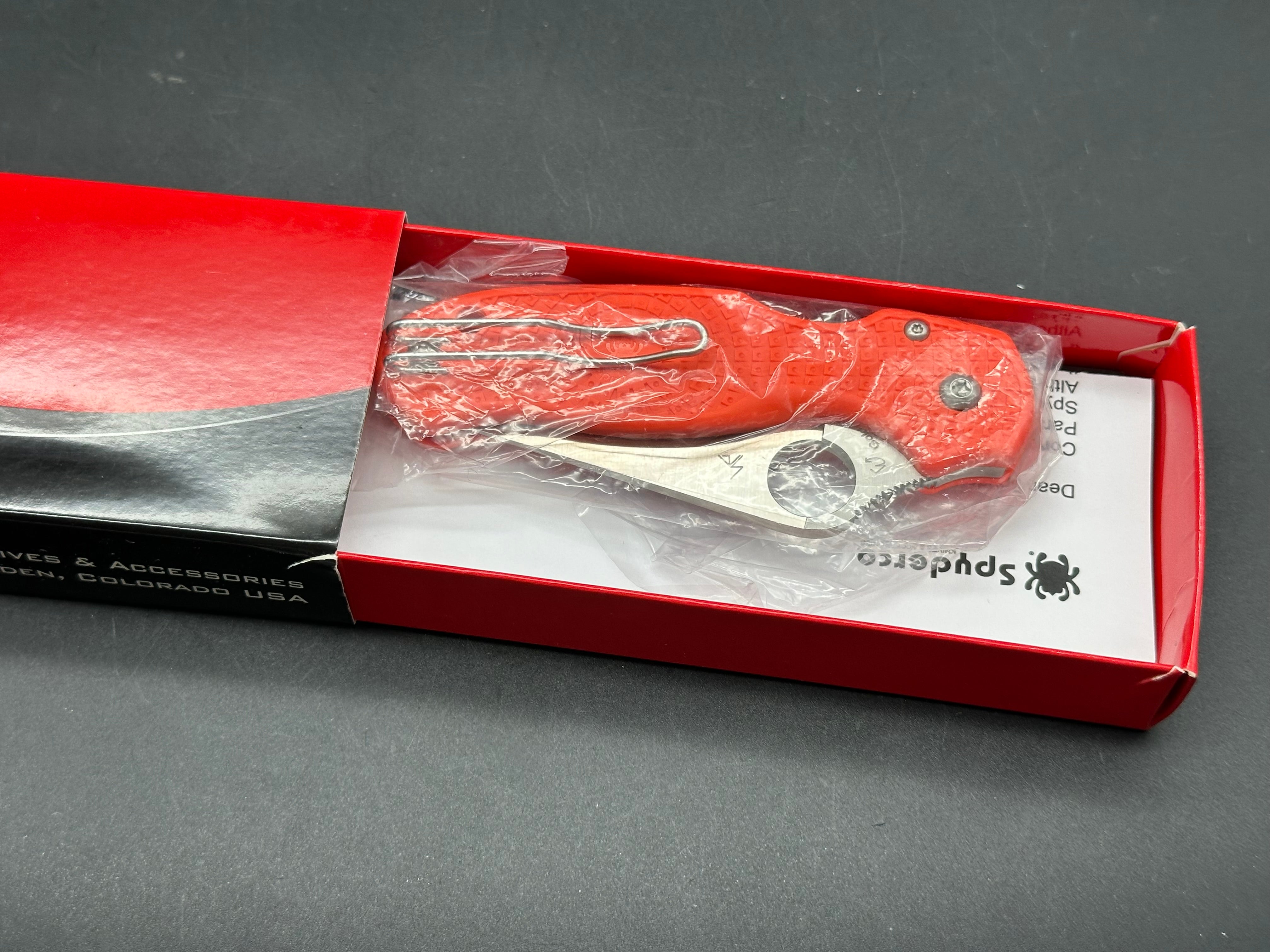 Spyderco Para 3 Lightweight Folding Knife - Cutlery Shoppe Exclusive 2.93