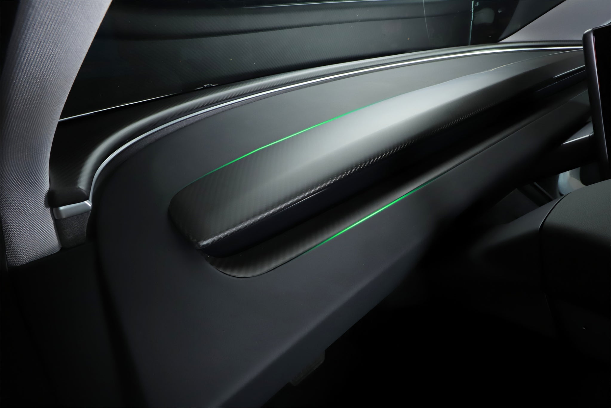 Premium Dry Carbon Fiber Dashboard Replacement for 2025+ Tesla Model Y Juniper – OEM Clip-On Design | Lightweight & Durable Interior Upgrade | Perfect for Car Enthusiasts & Luxury Vehicle Customization