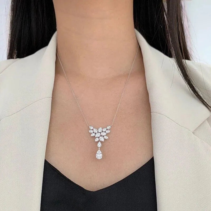 18K White Gold Diamond Pendant Necklace - 0.70ct Pear-Shaped Real Diamond Drop Pendant for Women, Luxury Party Jewelry Gift, 18 Inch 750 Gold Chain (Perfect for Weddings, Anniversaries & Special Occasions)