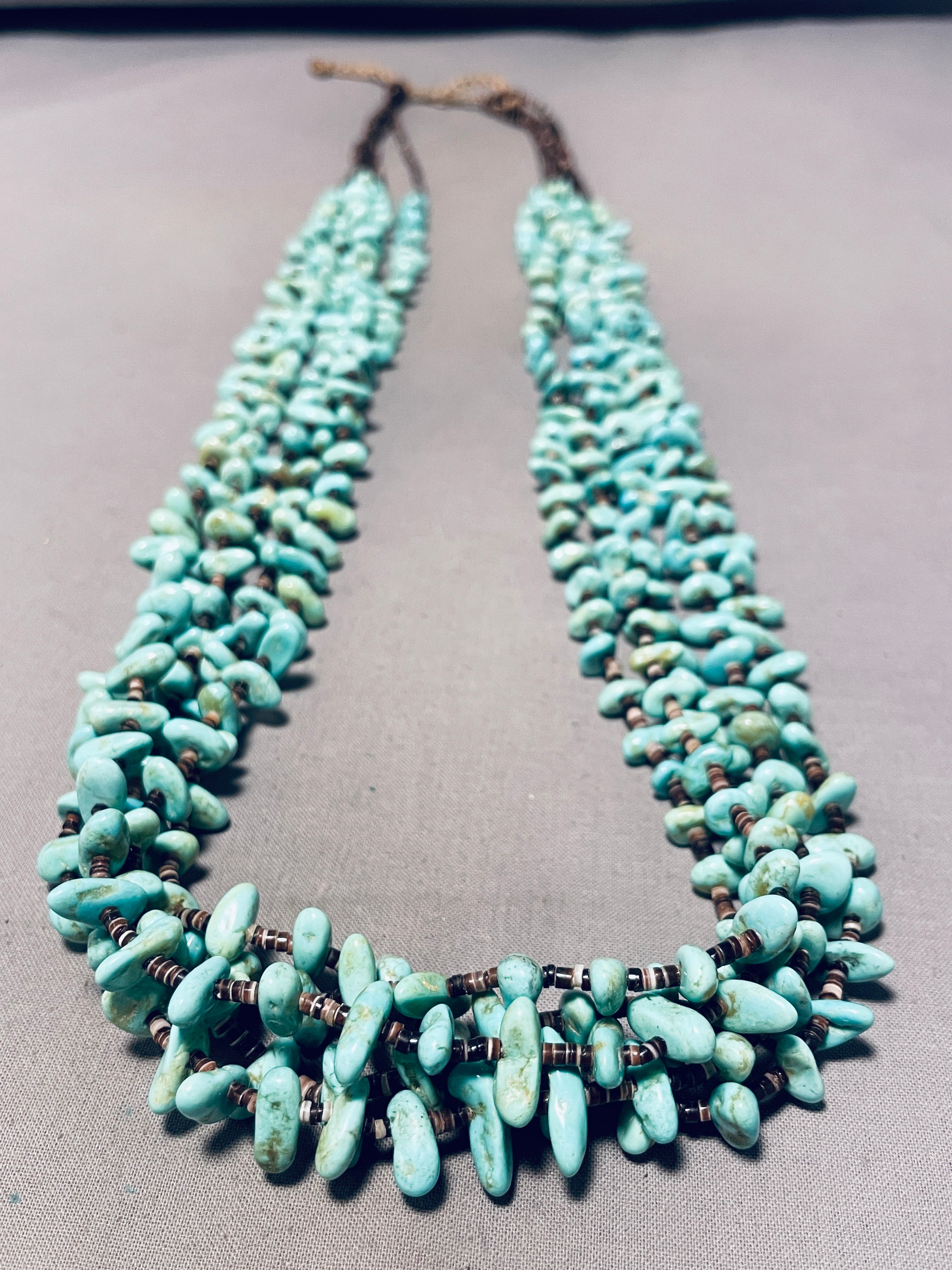 133 Grams Vintage Native American Navajo Royston Turquoise Heishi Necklace - Handmade Beaded Jewelry for Women, Boho Chic Accessory for Festivals & Special Occasions