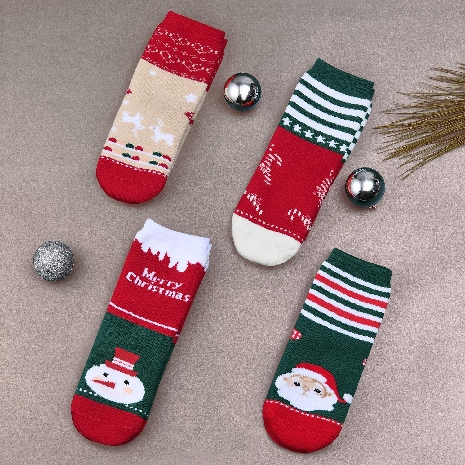 HowJoJo Boys & Girls Christmas Socks - Kids Warm Winter Thermal Cotton Crew Socks for Holiday Gifts, School & Family Gatherings