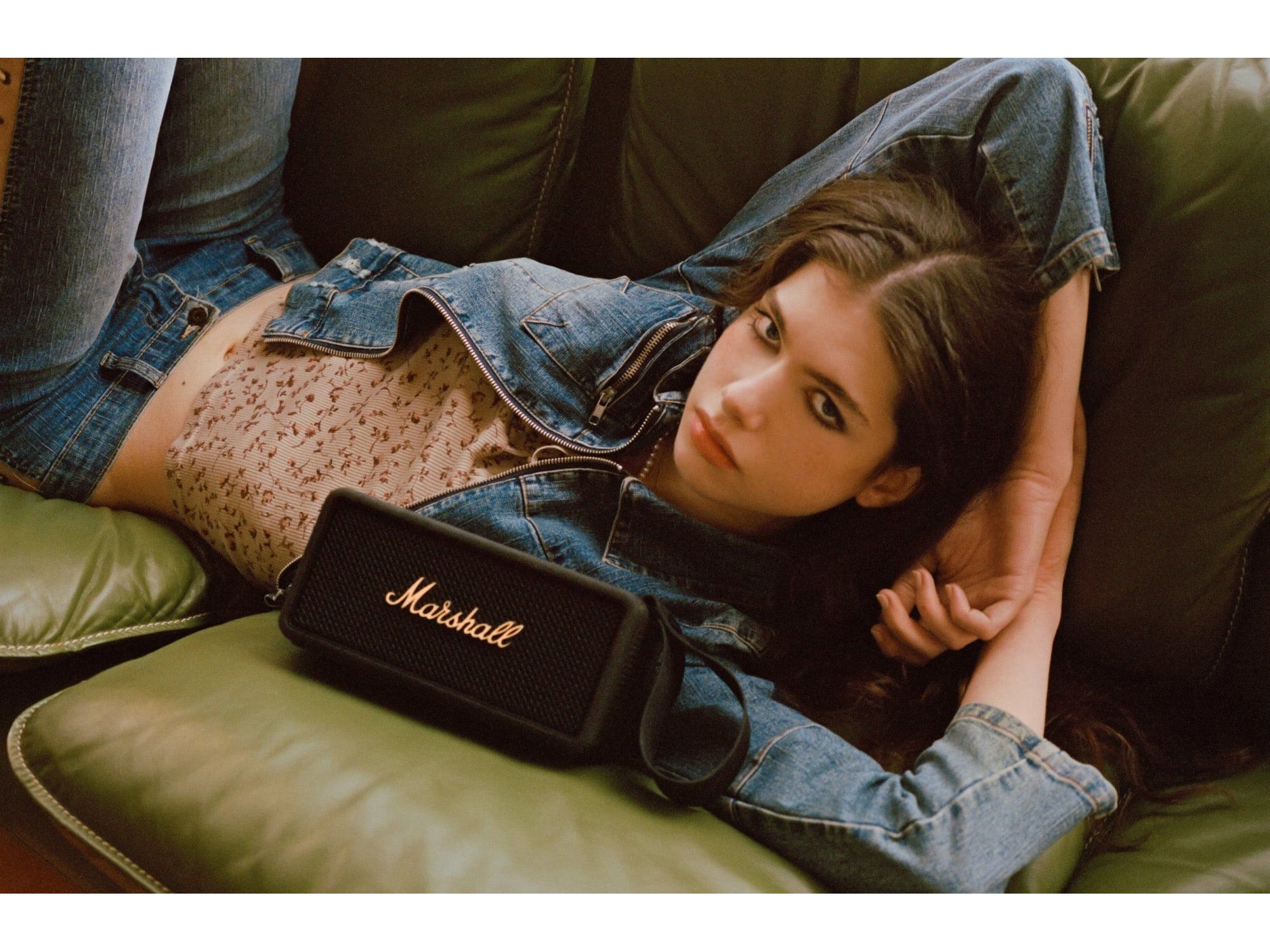 Marshall Middleton Portable Bluetooth Speaker - Premium Sound, Waterproof & Wireless for Outdoor, Travel, and Home Use
