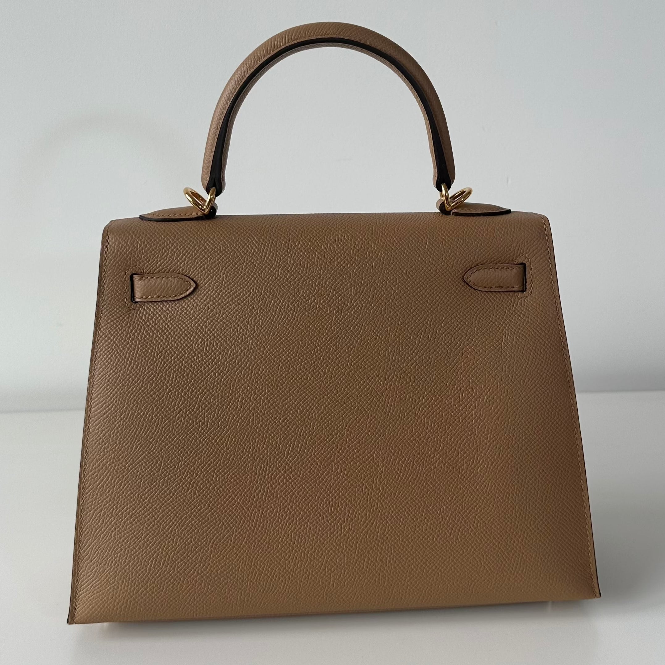 Authentic Hermès Kelly 25 Bag in Chai with Gold Hardware - Luxury Handbag for Women, Perfect for Work, Parties & Special Occasions