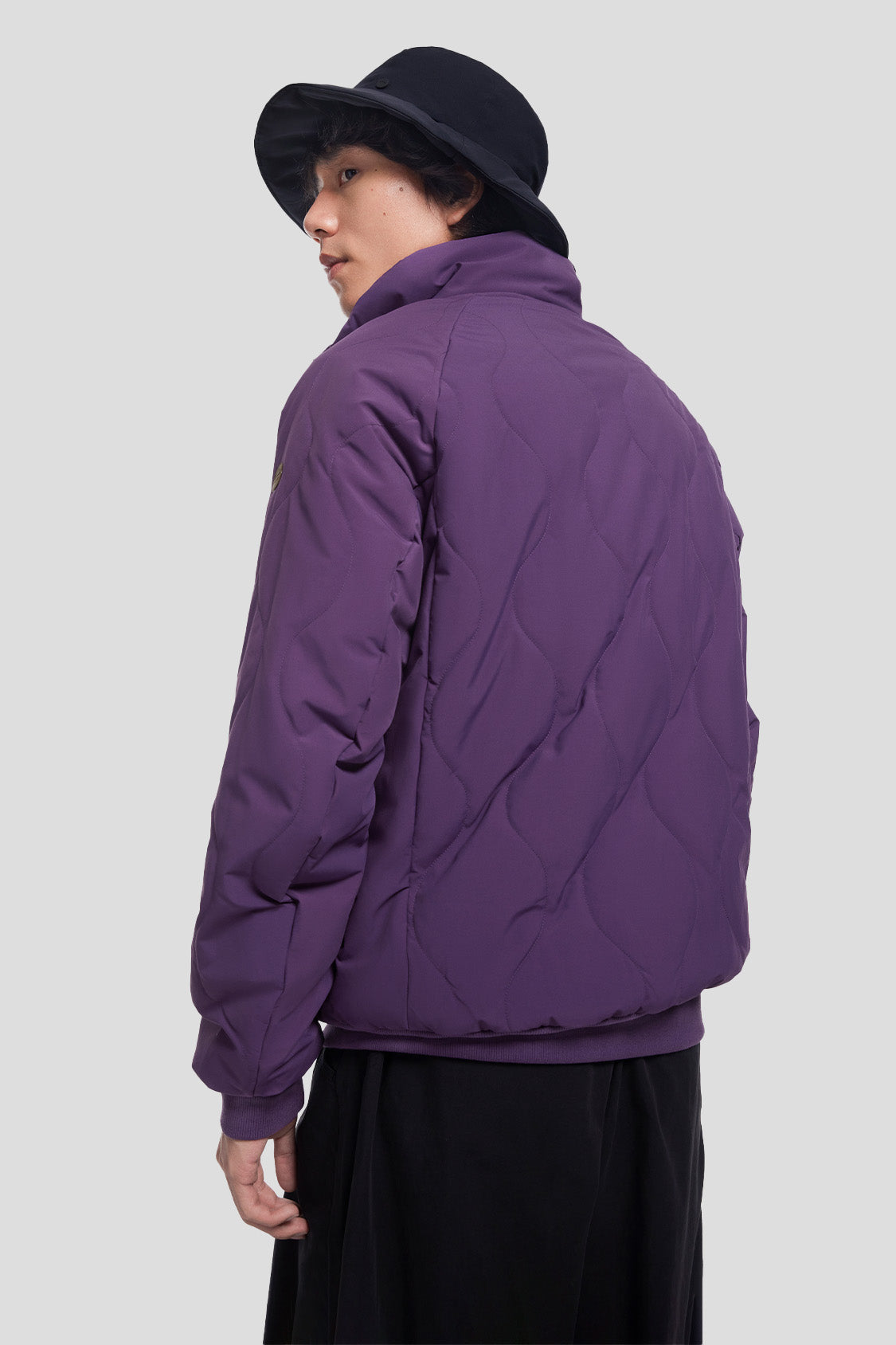 AeroLite Men's Lightweight Bomber Jacket - Windproof & Breathable Outerwear for Casual Wear, Travel & Outdoor Activities