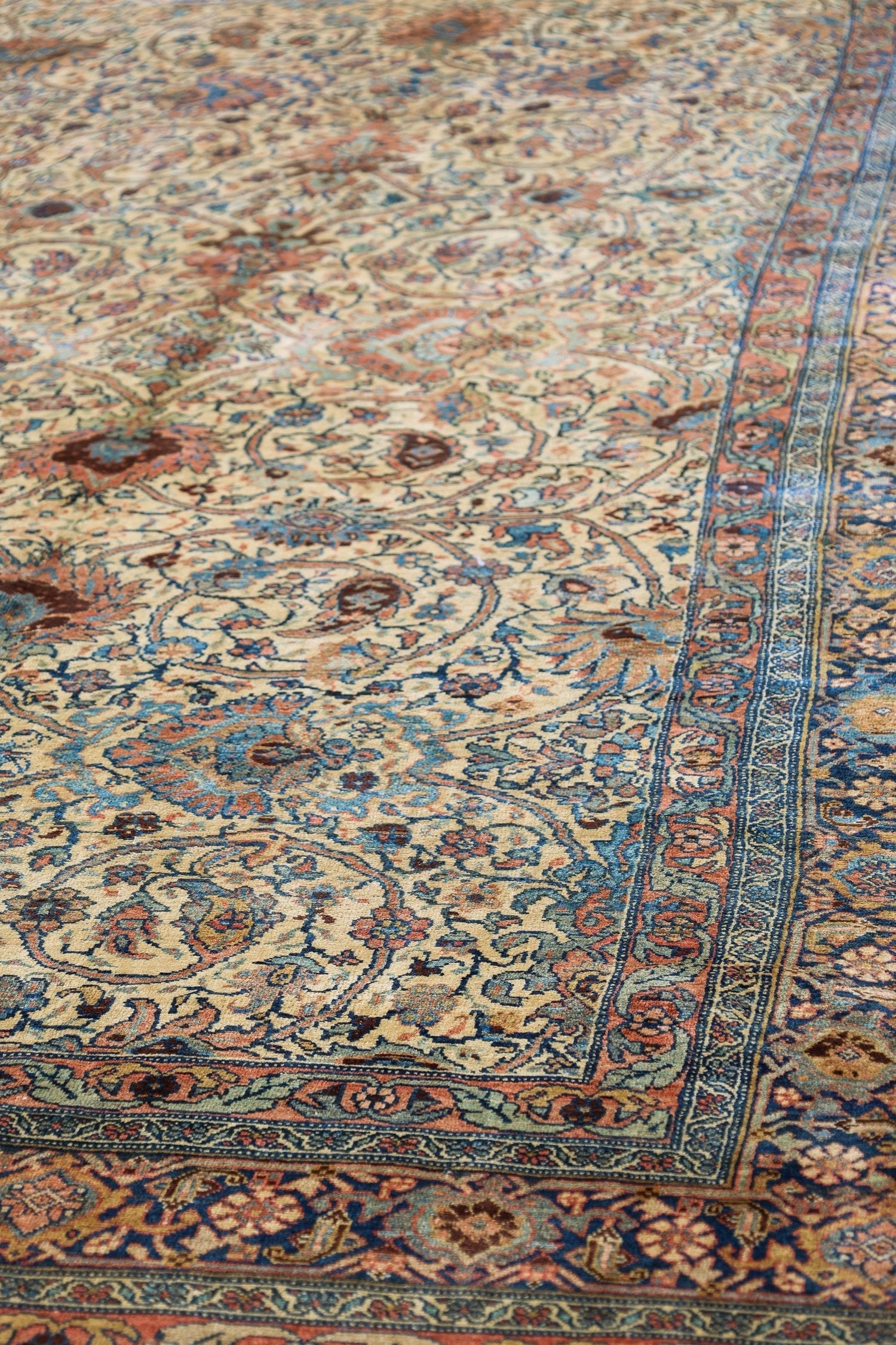 Handwoven Antique Bijar Traditional Persian Rug - J78002 - Perfect for Living Room, Bedroom, or Office Decor