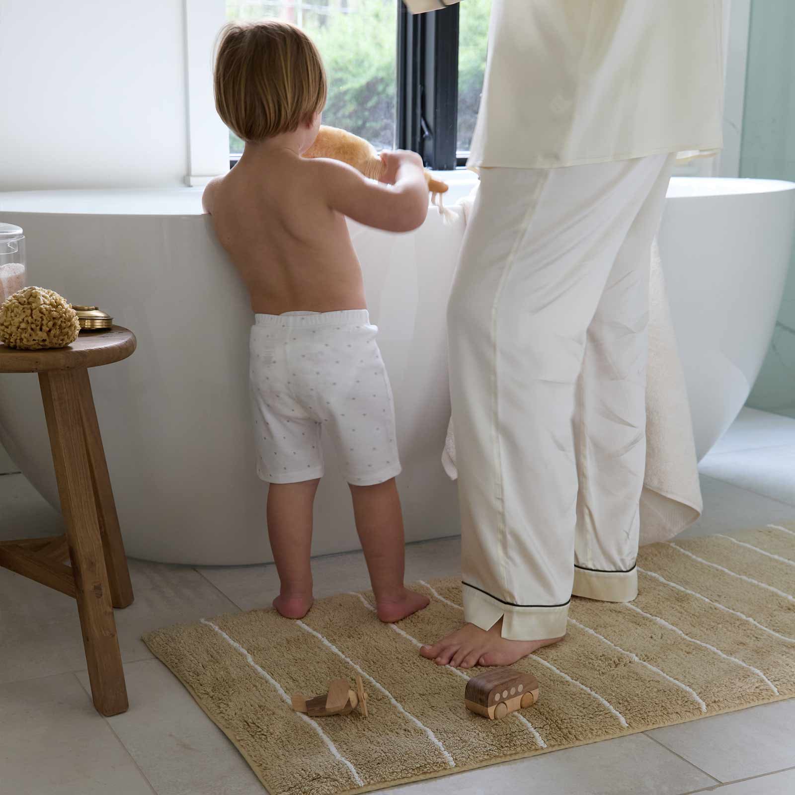 Premium Soft Absorbent Bath Mat - Non-Slip Memory Foam Bathroom Rug for Safety & Comfort - Perfect for Bathroom, Shower & Spa Use