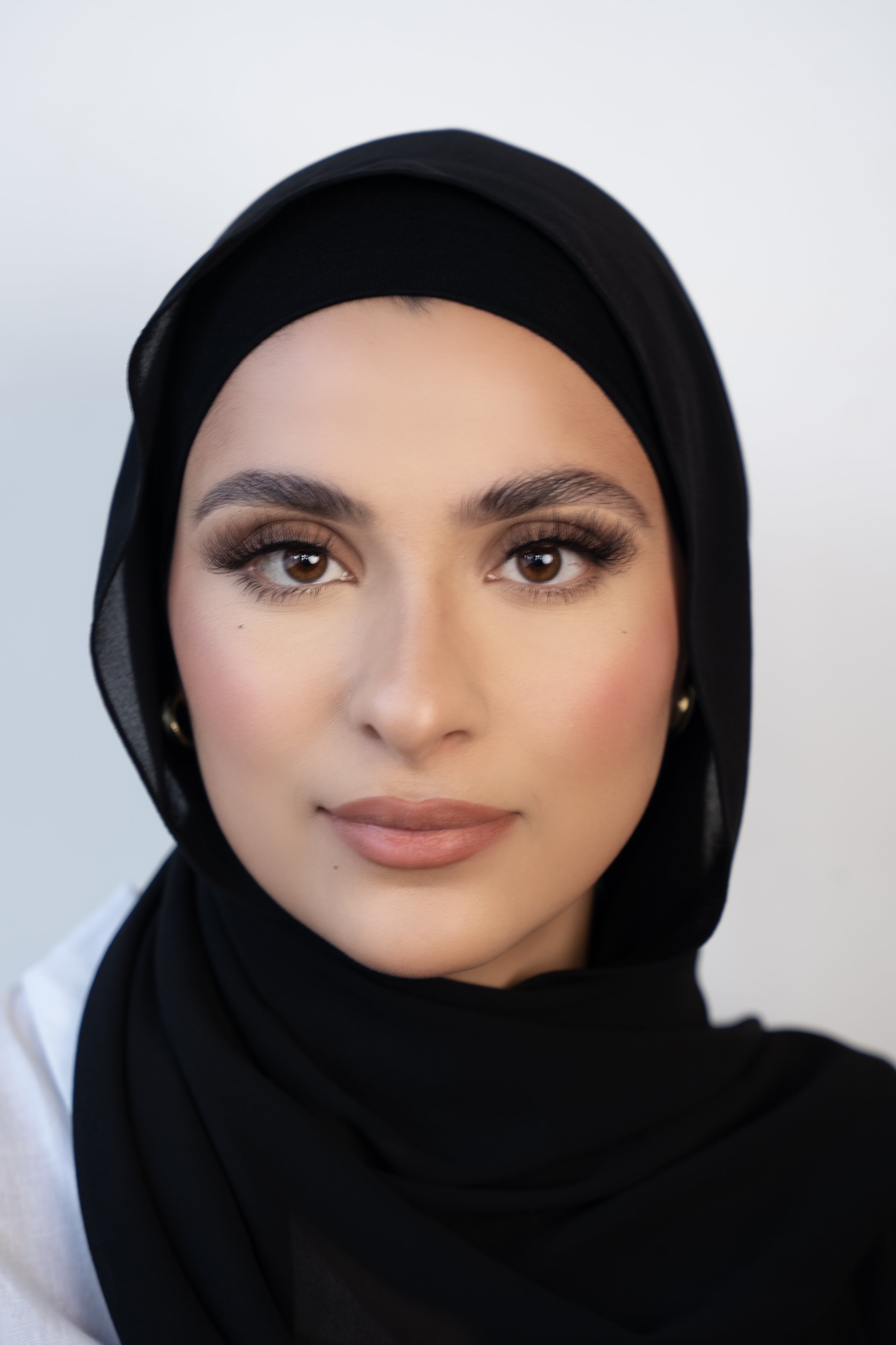 Elegant Chiffon Hijab Set for Women - Soft & Lightweight Muslim Scarf - Perfect for Daily Wear, Prayer, and Special Occasions