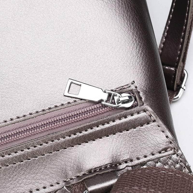 Stylish Serpentine Shoulder Bag for Women - Trendy Crossbody Purse with Adjustable Strap, Perfect for Daily Use, Travel & Shopping