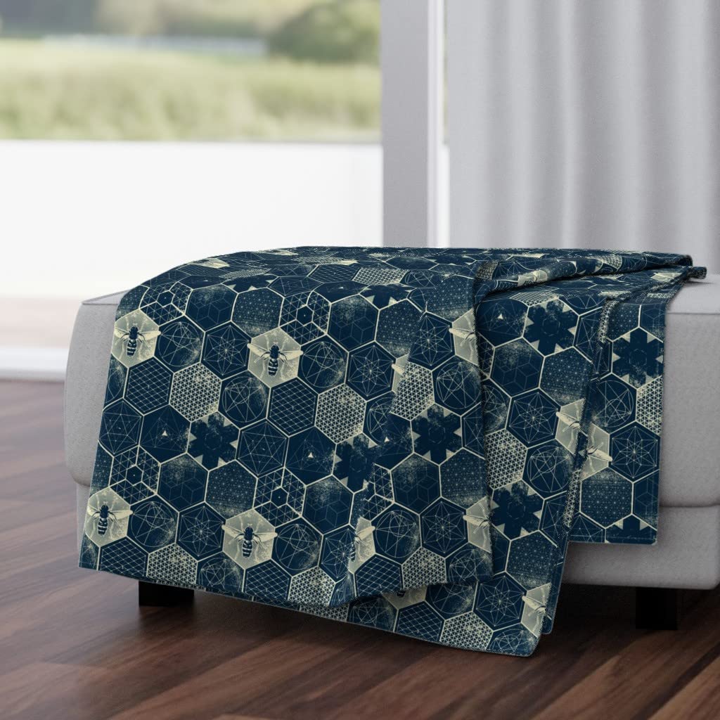 Honeycomb Hexagon Bees Geometric Print Plush Minky Throw Blanket 50