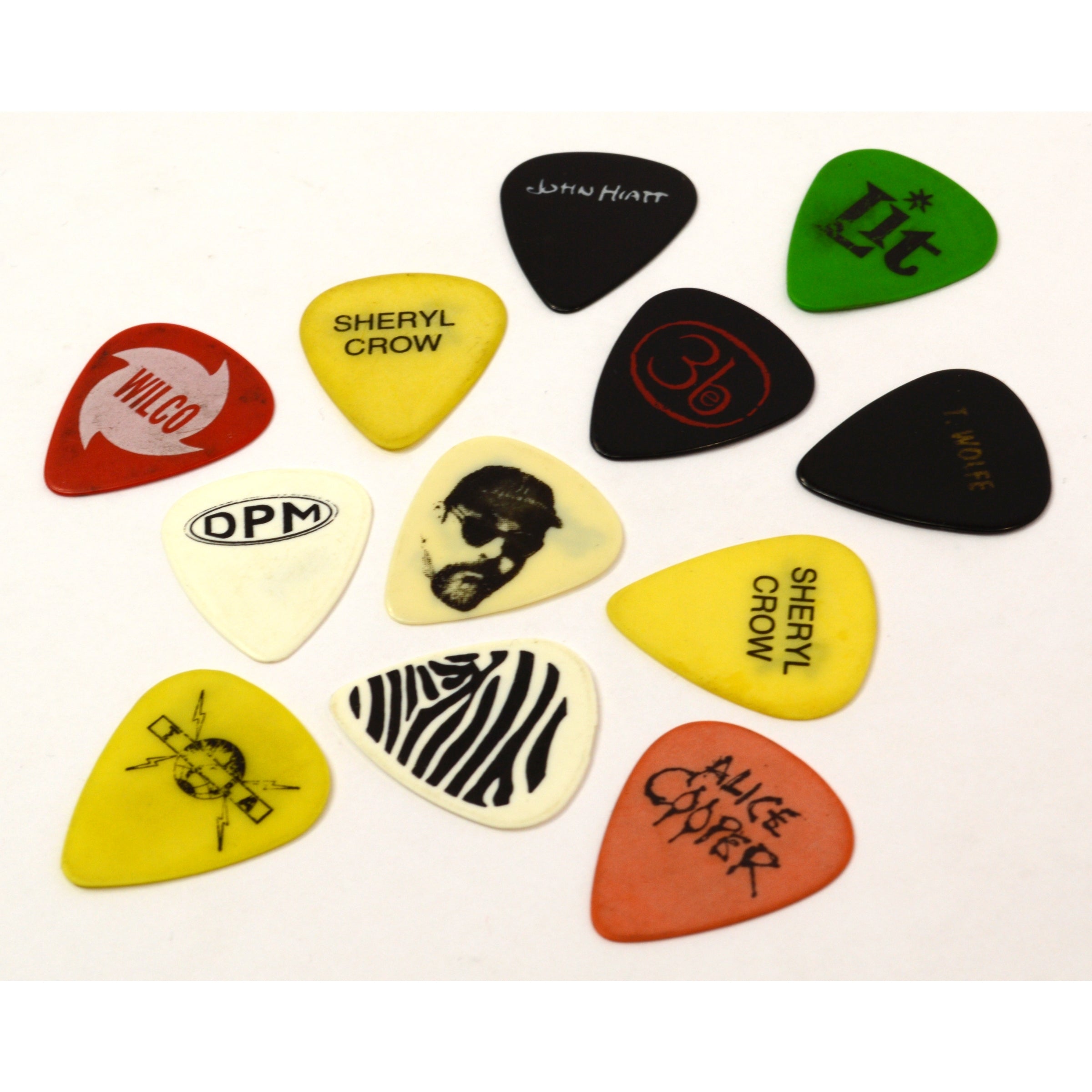 Original TOUR GUITAR PICK Lot of 12 Concert Picks ALICE COOPER Cheap Trick LIT - Premium Guitar Plectrums for Electric & Acoustic Guitars - Perfect for Live Performances, Studio Recording & Practice Sessions