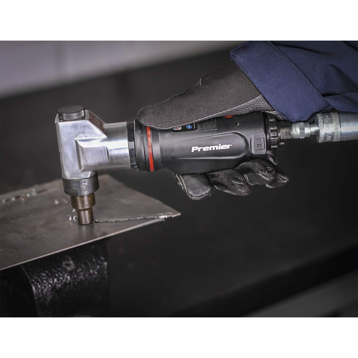 Sealey SA649 Premium Air Nibbler - Heavy Duty Metal Cutting Tool for Sheet Metal, HVAC & Automotive Work | Professional Pneumatic Shears for DIY & Industrial Use