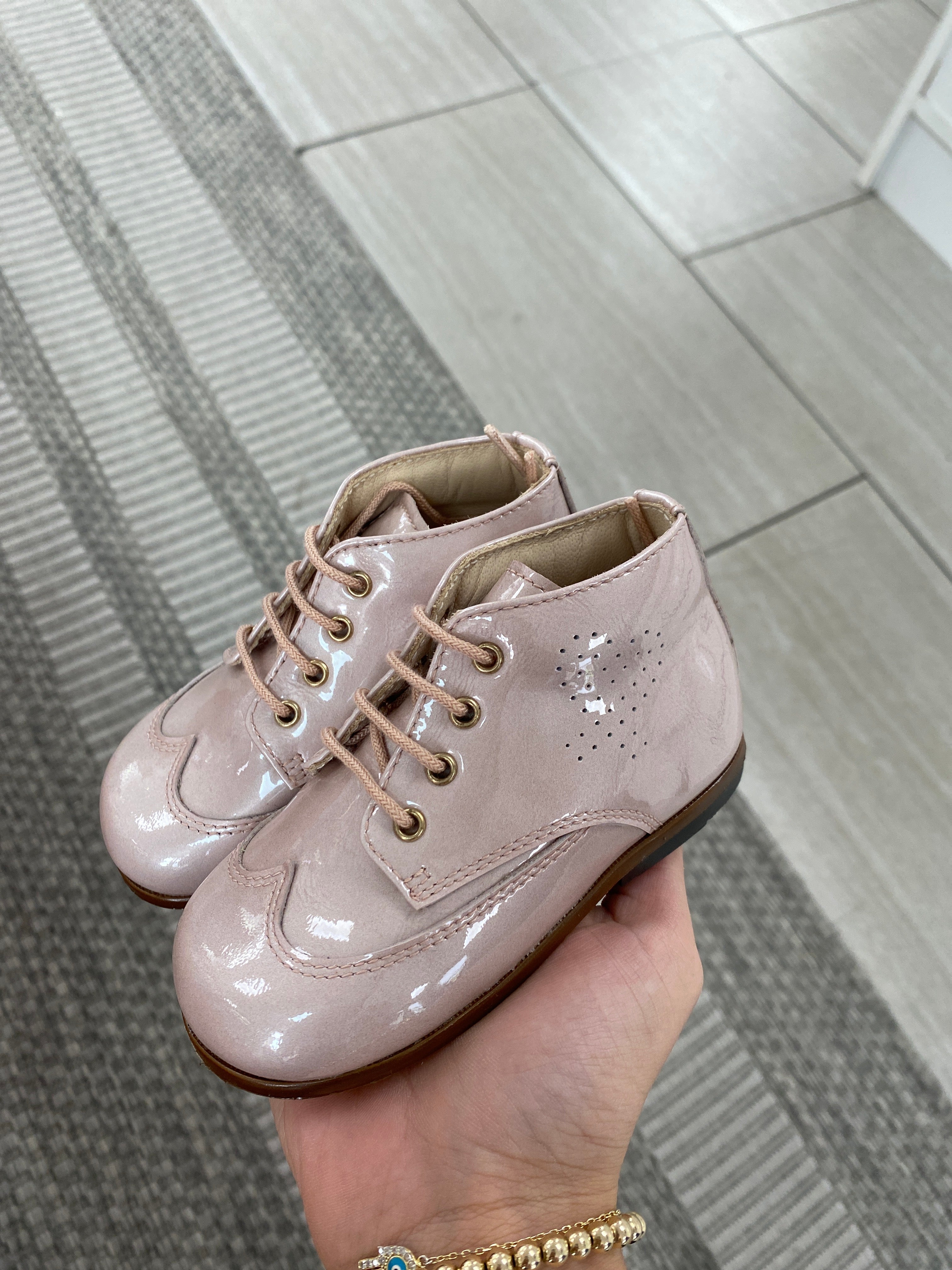 Beberlis Pink Patent Wingtip Baby Booties - Stylish & Comfortable First Walking Shoes for Infants - Perfect for Special Occasions, Photo Shoots & Everyday Wear