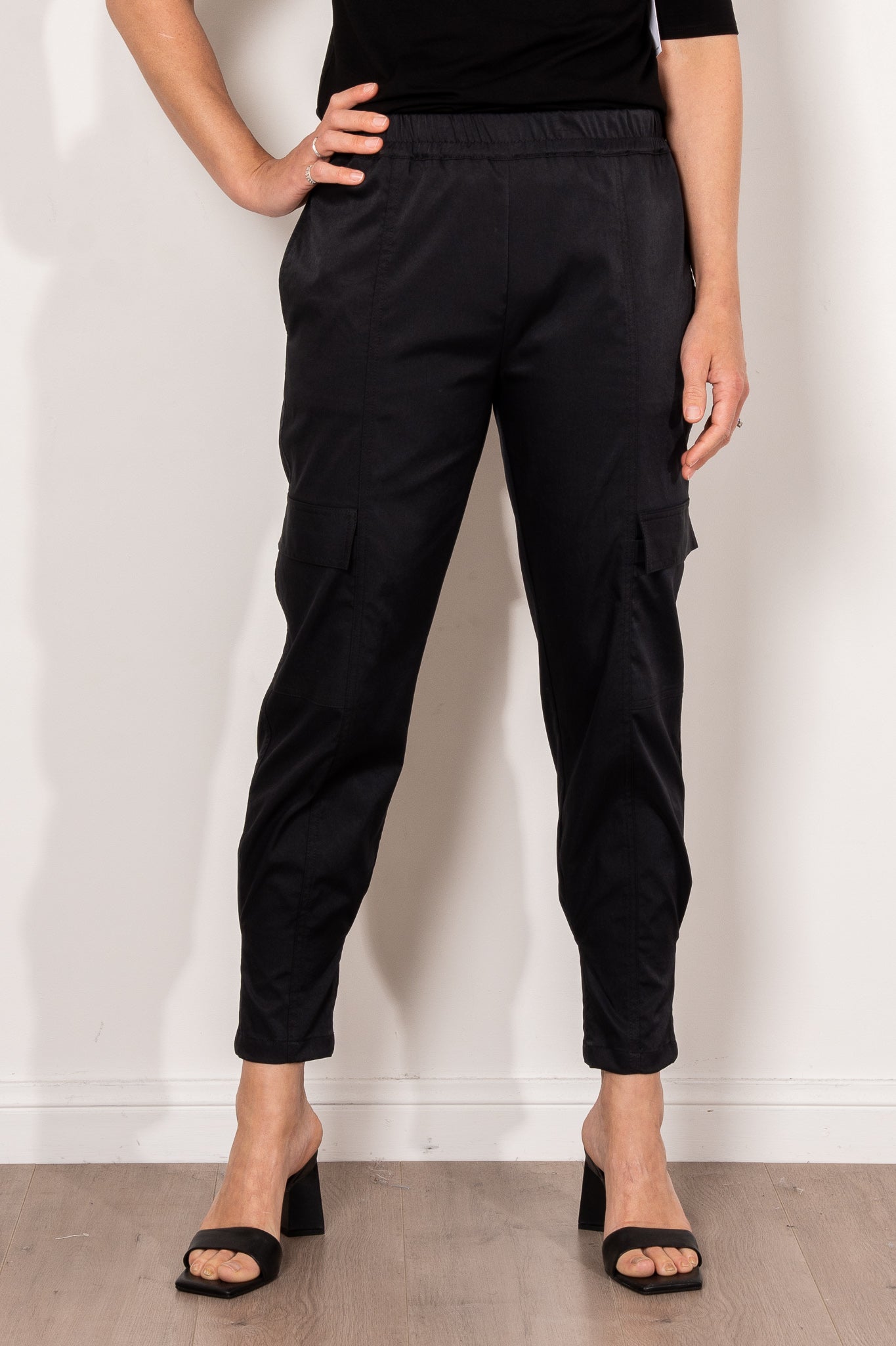 Mela Purdie Active Cargo Stretch Chintz Pants - Comfortable Workout & Travel Joggers for Women - Perfect for Yoga, Gym, and Outdoor Adventures