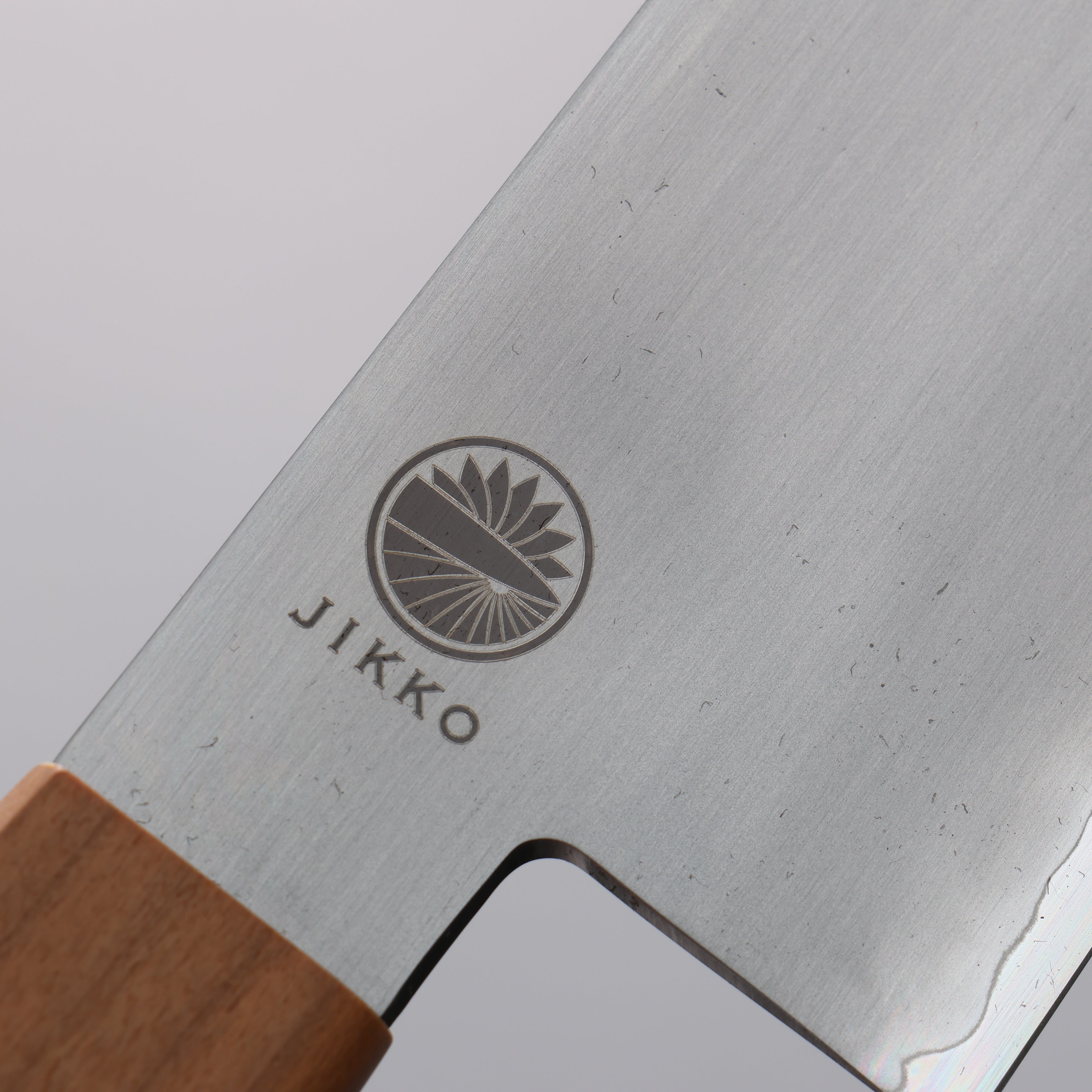 Premium Jikko VG10 Gyuto Japanese Chef Knife 240mm - Professional Grade Kitchen Knife with Cherry Wood Handle - Perfect for Sushi, Meat Cutting & Vegetable Chopping