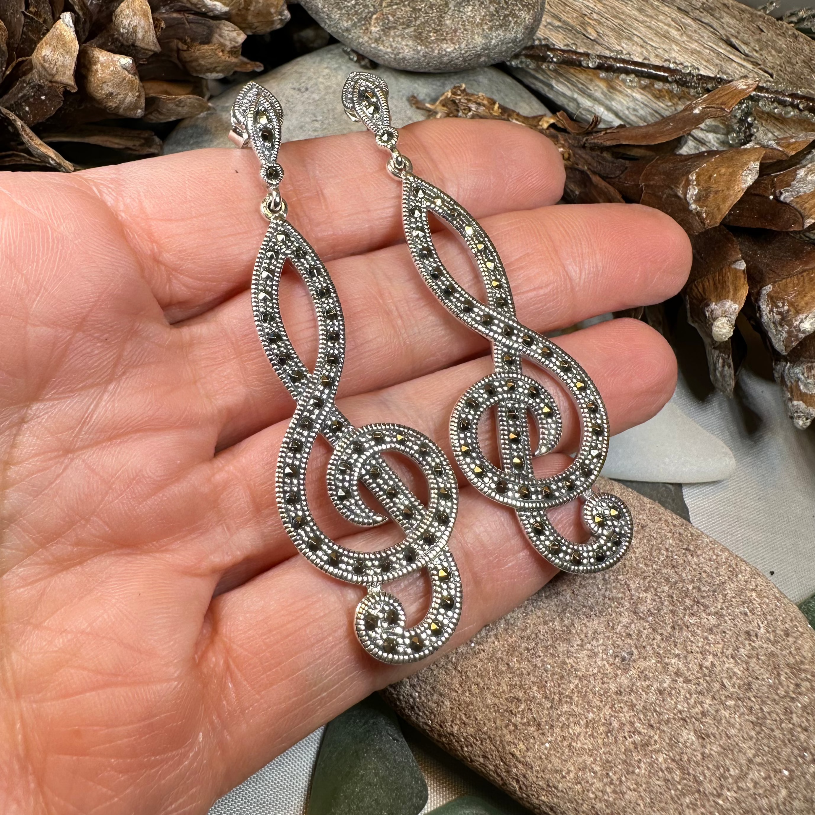 Prima Donna Music Note Earrings - Elegant Silver Musical Jewelry for Women | Perfect Gift for Musicians, Music Lovers & Performers | Wear to Concerts, Parties & Special Occasions