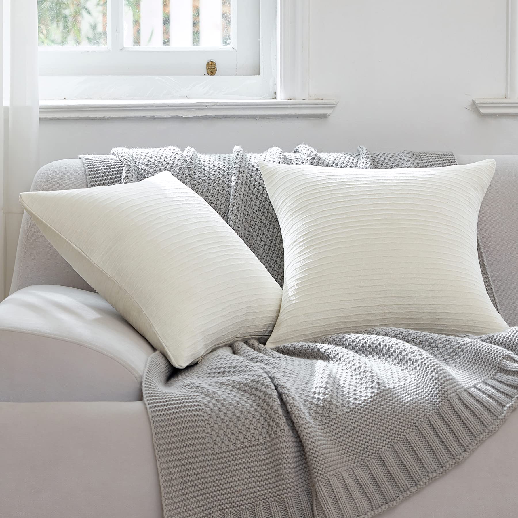 WLNUI 20x20 Inch Cream White Throw Pillow Covers Set of 2 - Decorative Square Cushion Covers for Sofa, Couch & Bed - Farmhouse Style Living Room Decor - Perfect for Home Staging, Cozy Reading Nooks & Guest Room Accents