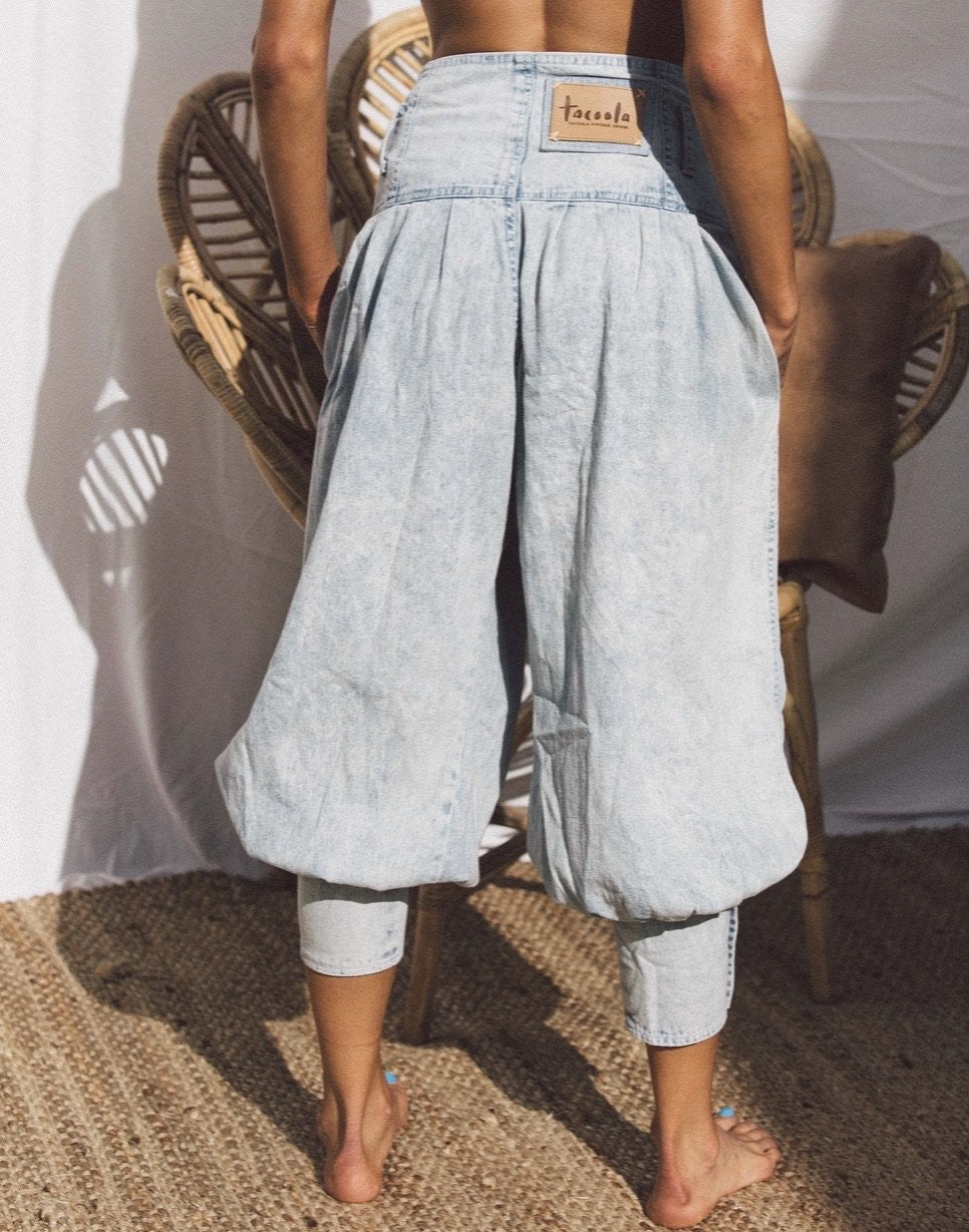 Vintage Denim Jeans for Women & Men - High Waisted Distressed Skinny Jeans - Retro 90s Style Denim Pants for Casual Outfits & Streetwear Fashion
