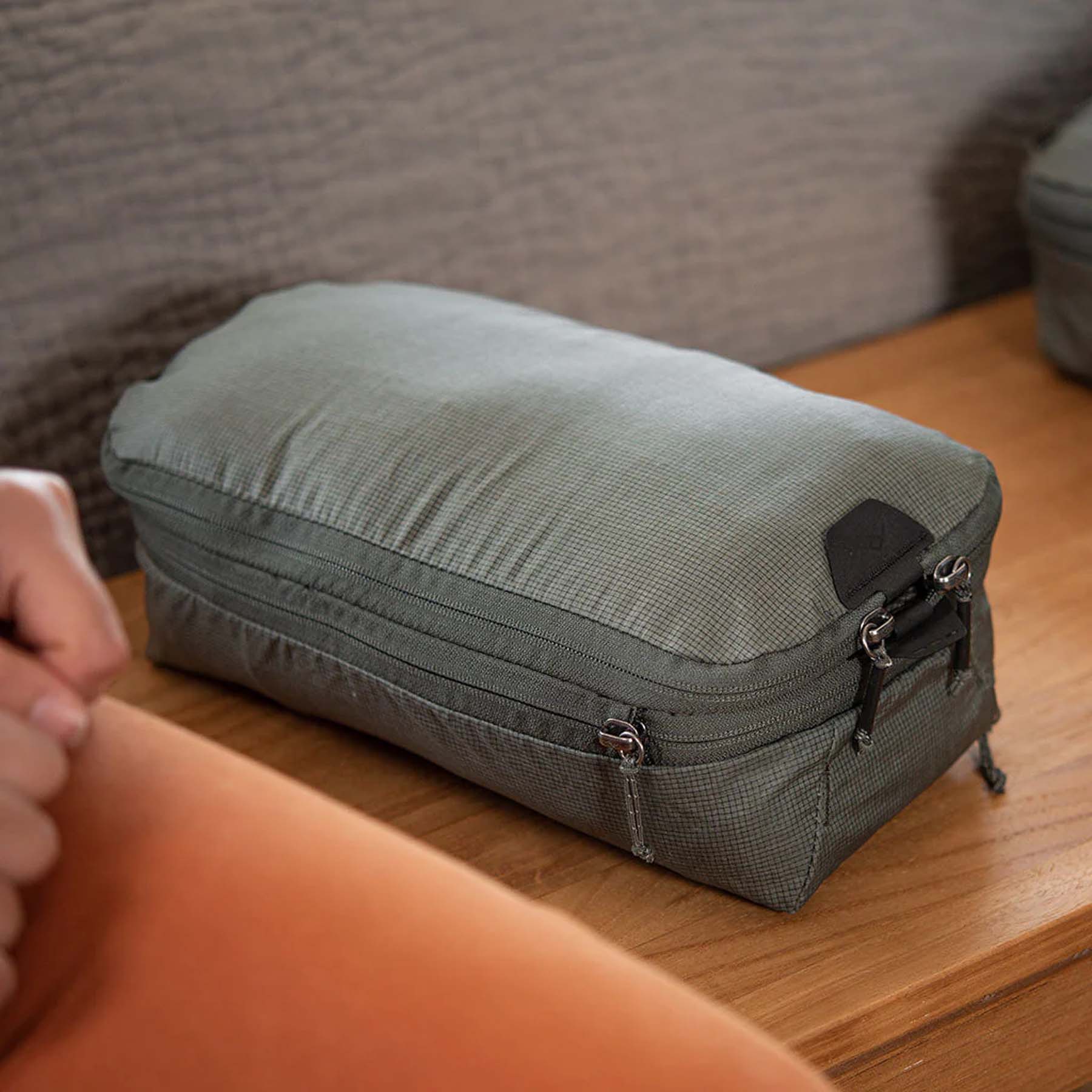 Peak Design Packing Cube Small - Lightweight Travel Organizer for Clothes & Accessories - Perfect for Suitcases, Backpacks & Carry-On Luggage
