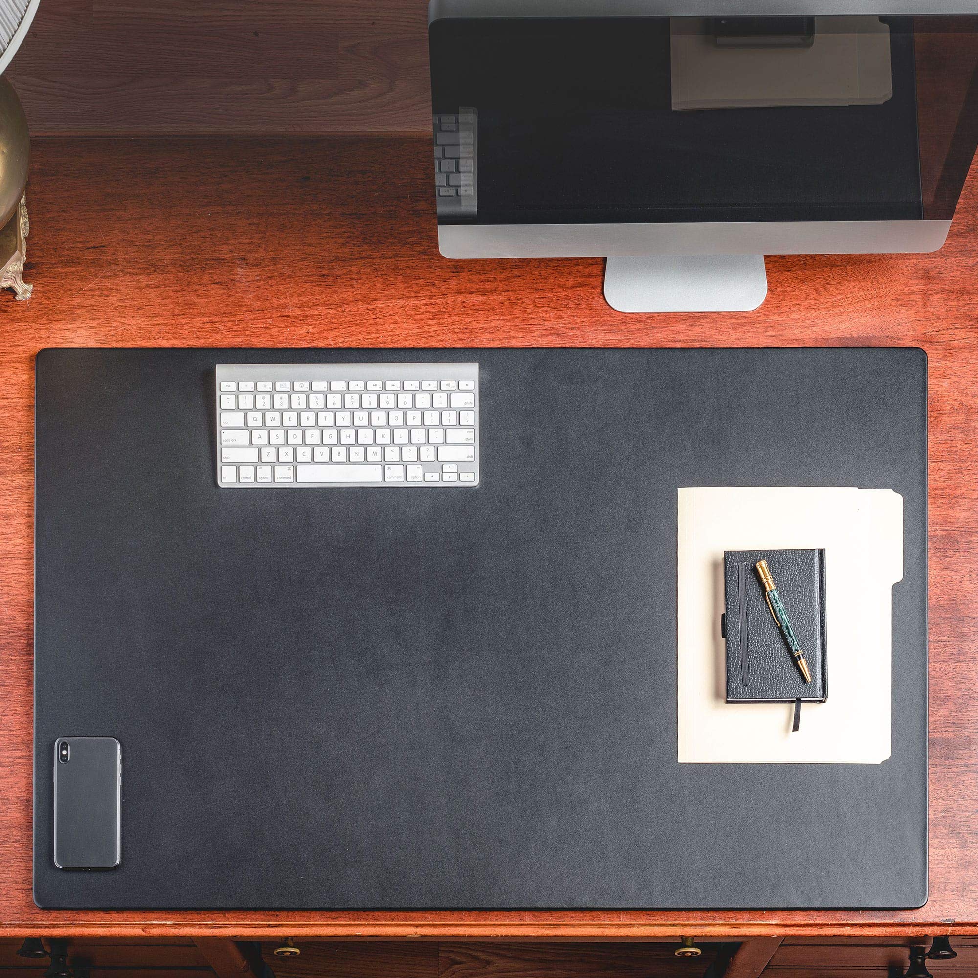 Premium Dacasso Classic Leather Desk Mat - 38