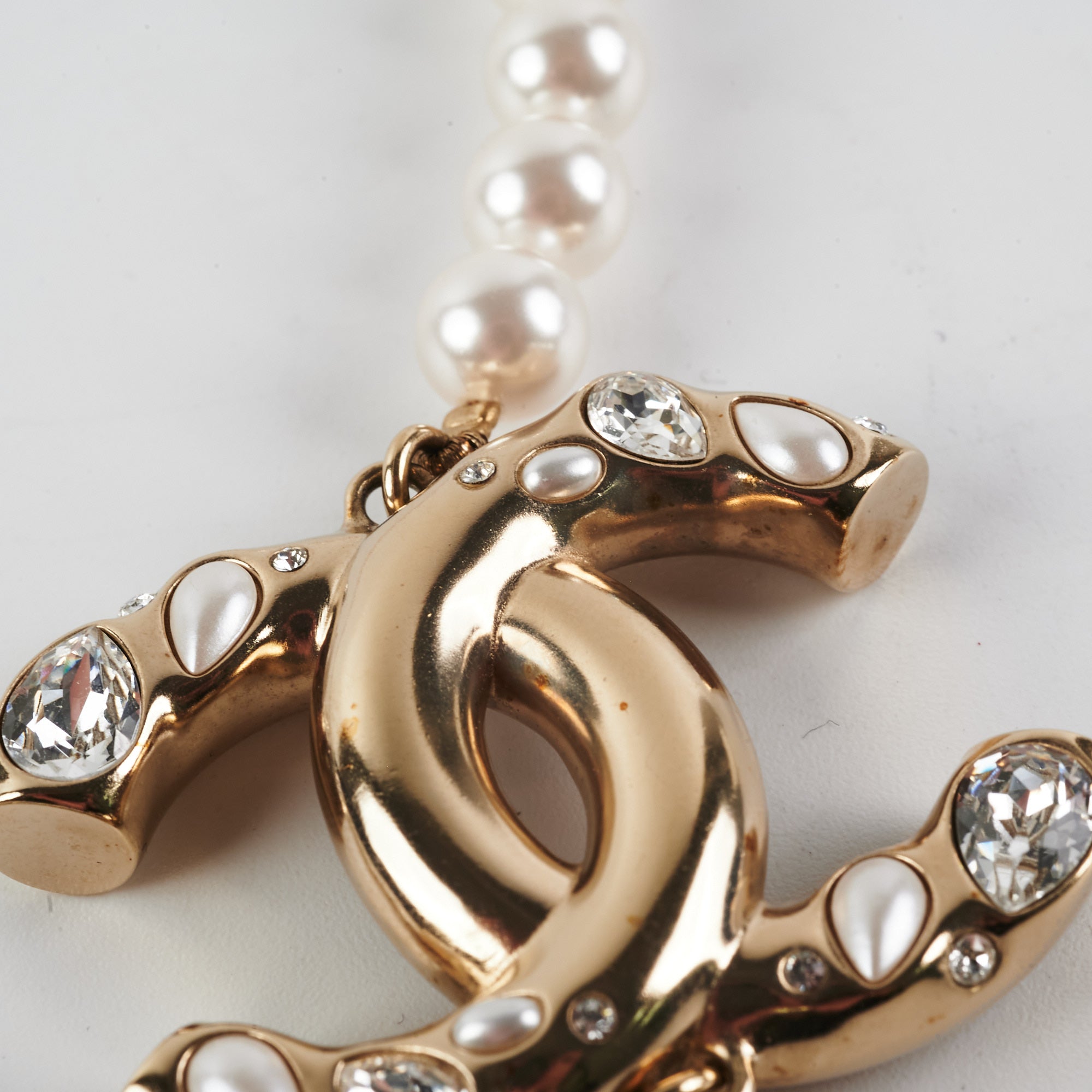Chanel CC Pearl Necklace - Elegant Fashion Jewelry for Women | Perfect for Parties, Weddings & Special Occasions