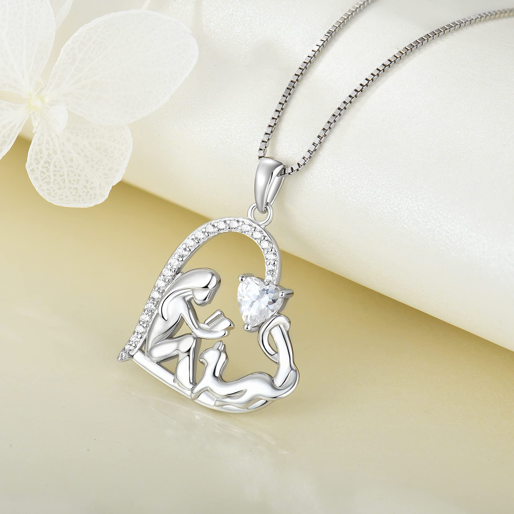 925 Sterling Silver Cat Necklace for Women - Elegant Heart Pendant with Filigree Moon Charm | Perfect Gift for Girls, Birthday & Valentine's Day | Everyday Wear & Special Occasions
