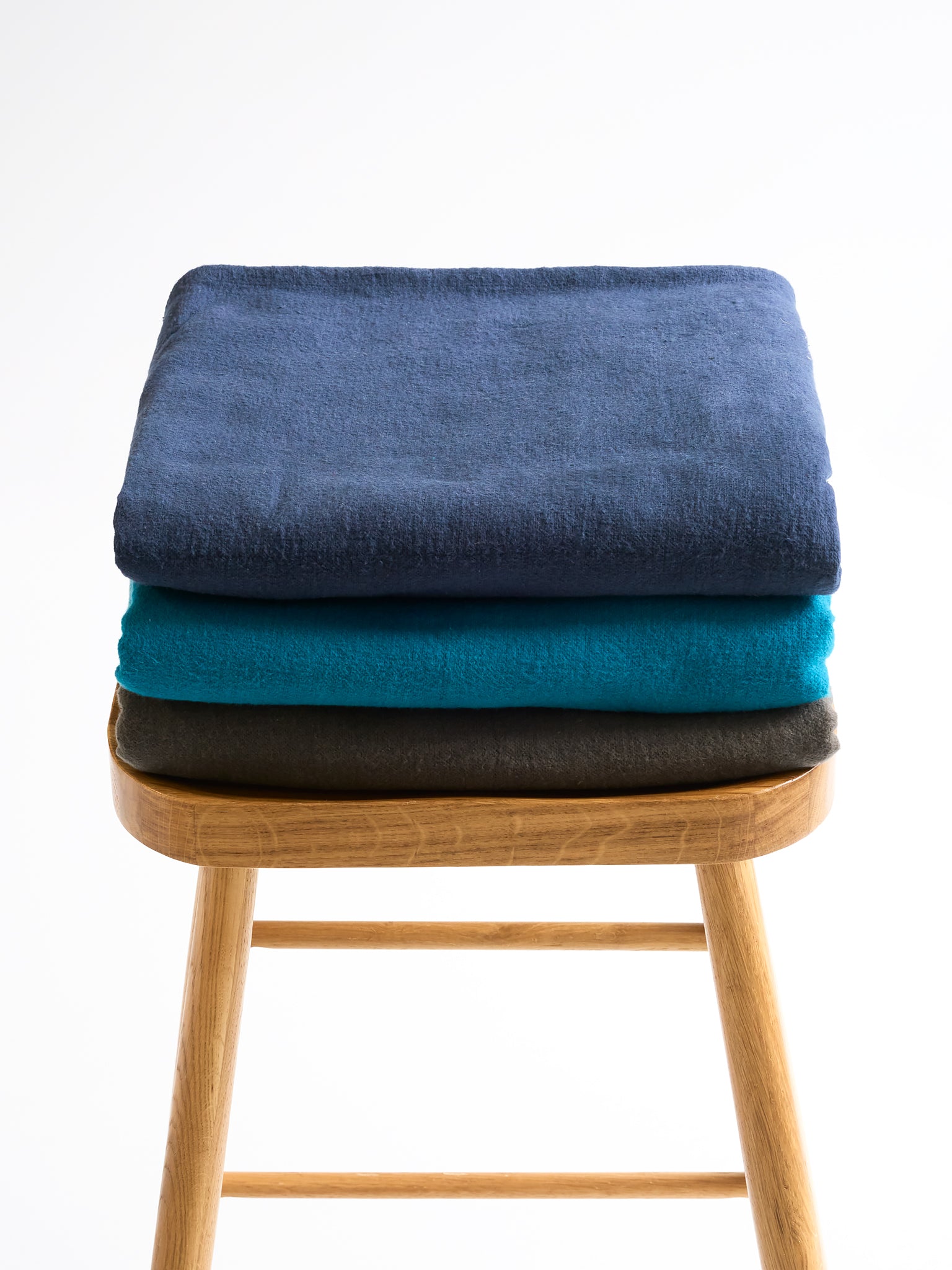 Organic Cotton Yoga Blanket for Meditation & Relaxation - Eco-Friendly Yoga Mat Cover, Home & Studio Use - Perfect for Yoga, Pilates, and Cozy Home Decor
