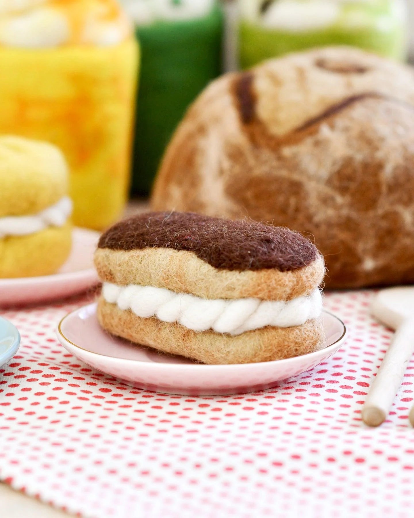 Delicious Chocolate Eclair Felt Play Food Set - Pretend Play Dessert Toy for Kids Kitchen & Tea Party - Perfect for Toddler Role Play & Educational Learning