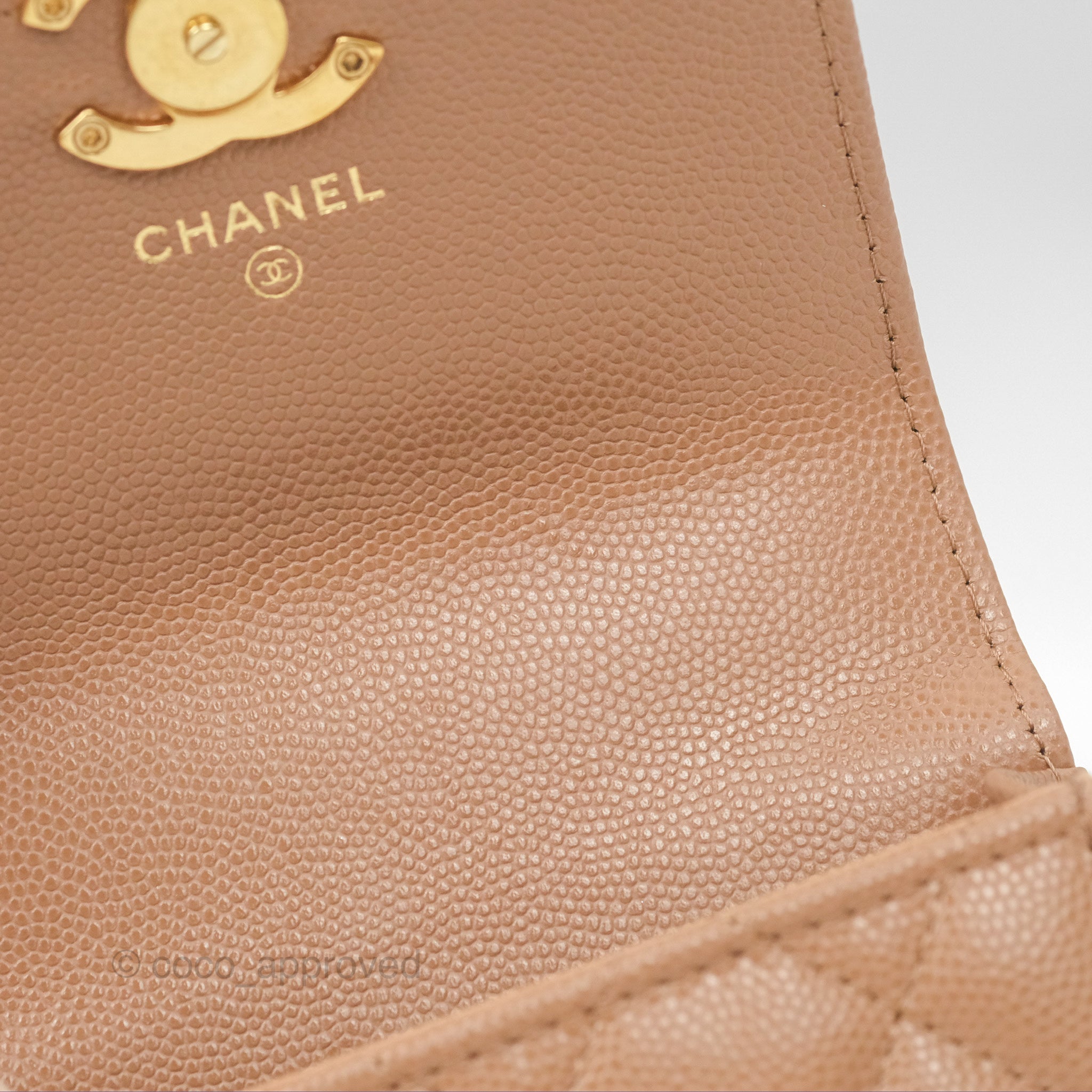 Chanel CC Chain Clutch Bag in Beige Caviar Leather with Gold Hardware - Perfect for Evening Parties & Luxury Events