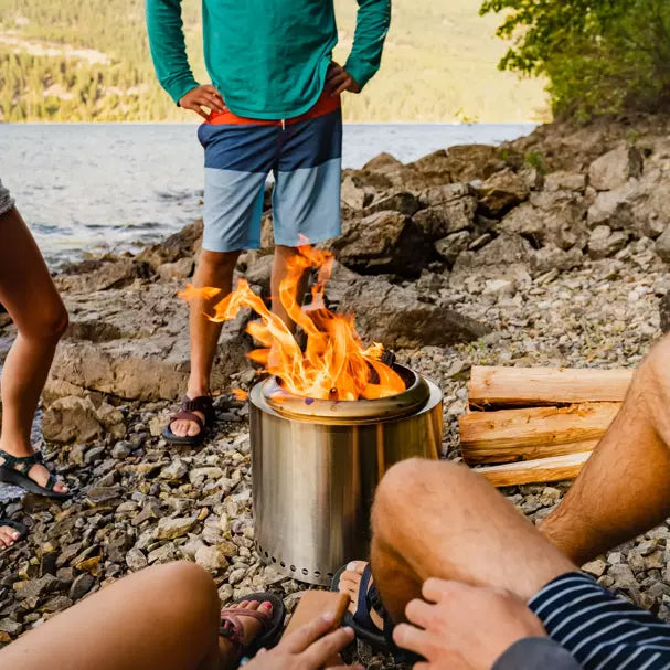 Solo Stove Ranger 2.0 Portable Campfire Pit - Smokeless Outdoor Fire Pit for Backyard, Patio & Camping - Compact & Lightweight Design with 360° Airflow Technology - Perfect for S'mores, Gatherings & Outdoor Adventures