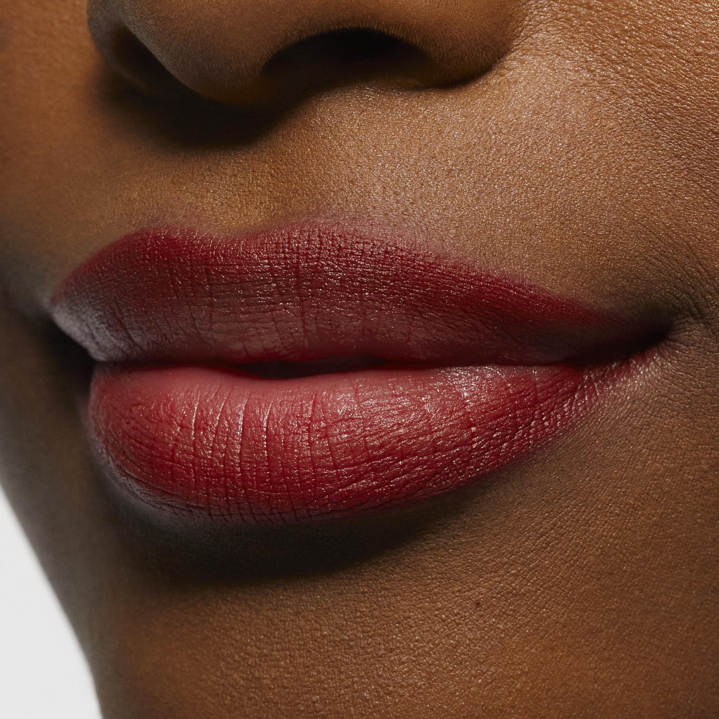 Precision Pout Lip Liner - Waterproof & Long-Lasting Lip Pencil for Perfect Lip Contour | Ideal for Everyday Wear, Special Occasions & Makeup Looks