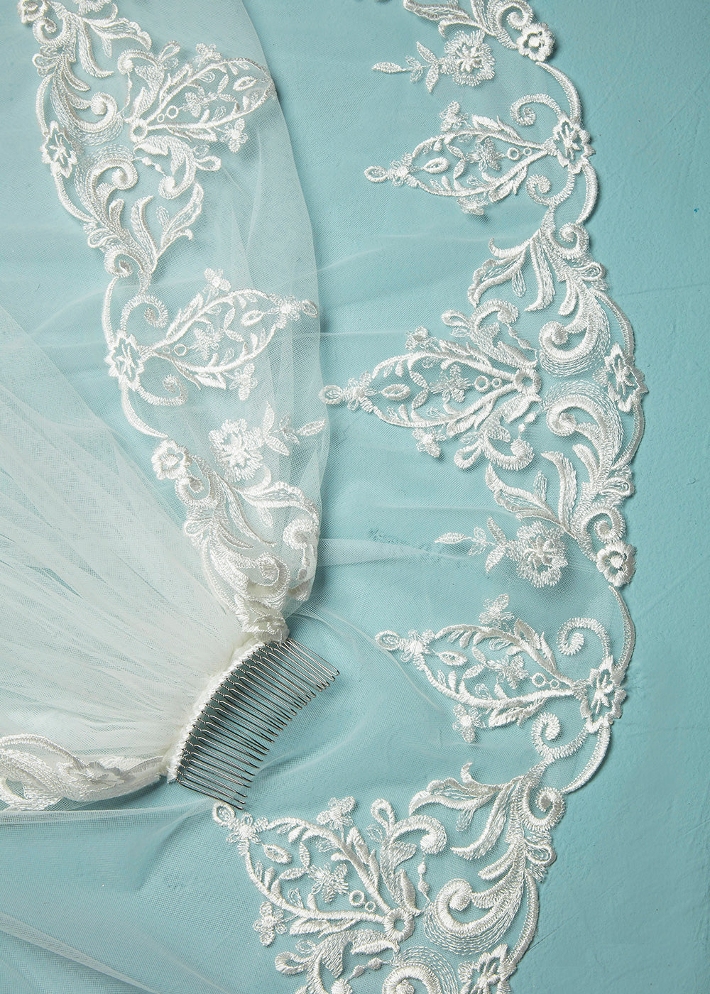 Emilia Veil - Elegant Lace Wedding Veil for Brides | Perfect for Church Ceremonies, Beach Weddings & Photo Shoots