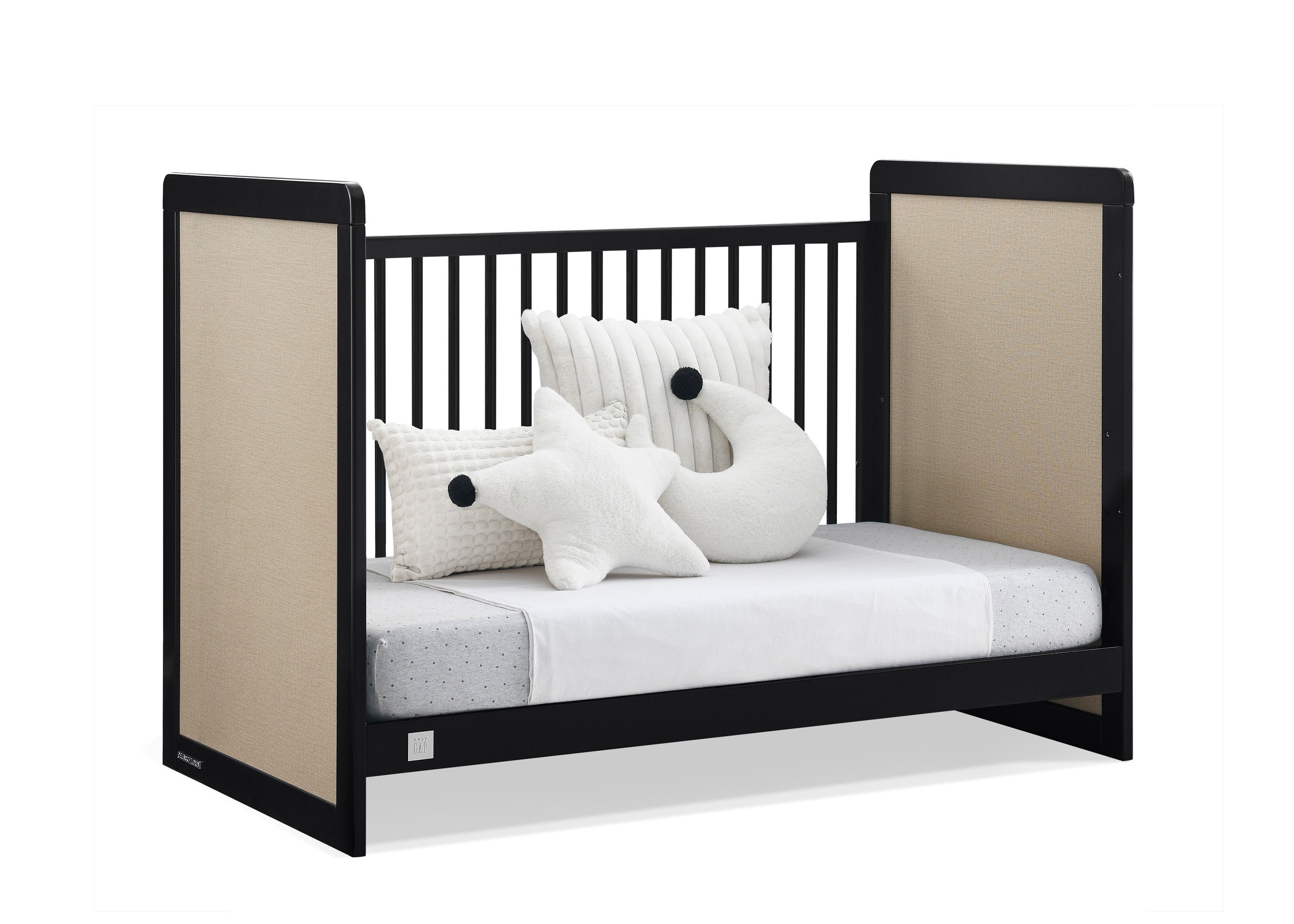 BabyGap Liam 4-in-1 Convertible Crib - Nursery Essential for Newborn to Toddler - Perfect for Bedrooms, Daycares & Guest Rooms