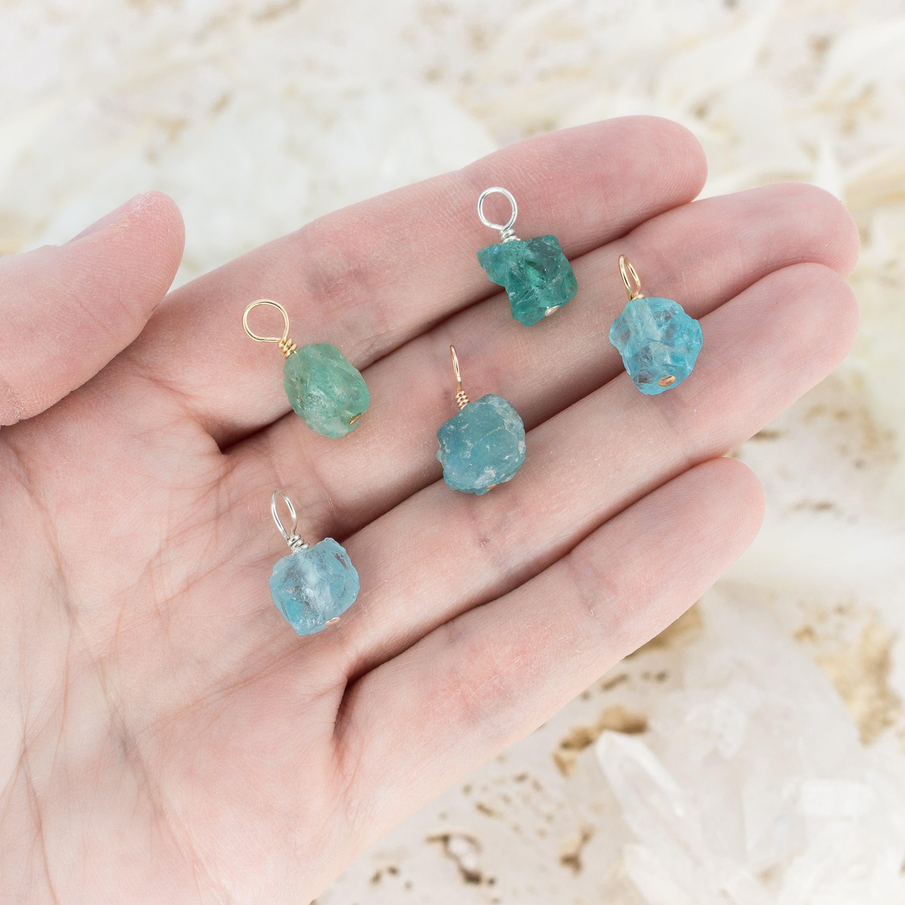 Natural Raw Apatite Crystal Pendant Necklace - Healing Stone Jewelry for Spiritual Energy & Chakra Balancing | Perfect for Meditation, Yoga & Everyday Wear