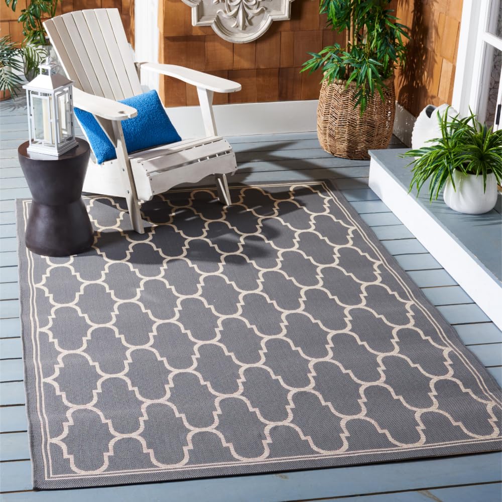 SAFAVIEH Courtyard Collection Area Rug - 6'7