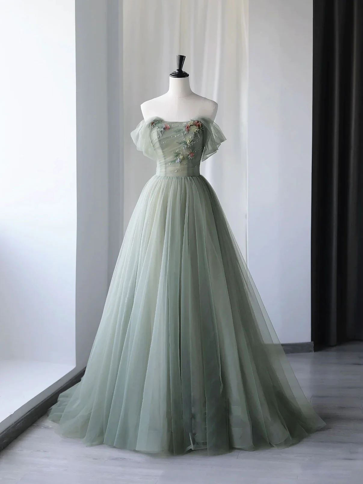 Elegant Gray Green Tulle Off Shoulder Long Prom Dress - A-Line Formal Graduation Gown for Women | Perfect for Prom Night, Homecoming, Wedding Guest & Special Occasions