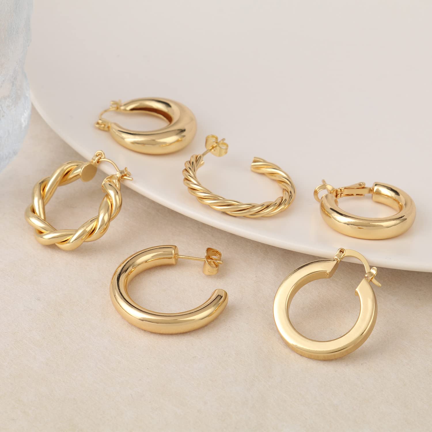 Dreamfox 6/8 Pairs Small Huggie Hoop Earrings for Women - Hypoallergenic 14K Gold Plated Minimalist Stud Earrings Set - Perfect for Christmas Gifts, Daily Wear, Work, Parties & Special Occasions