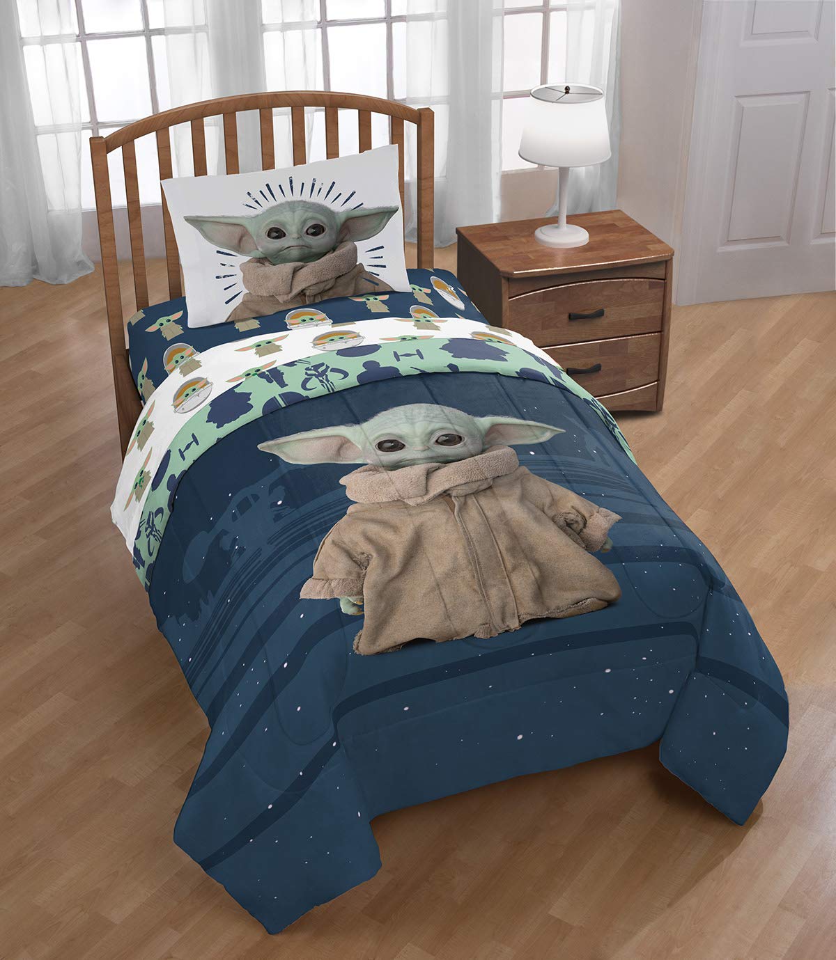 **Star Wars The Mandalorian Baby Yoda Twin Comforter Set - 4 Piece Bed in a Bag with Matching Backpack - Perfect for Kids' Room Decor & Themed Sleepovers**