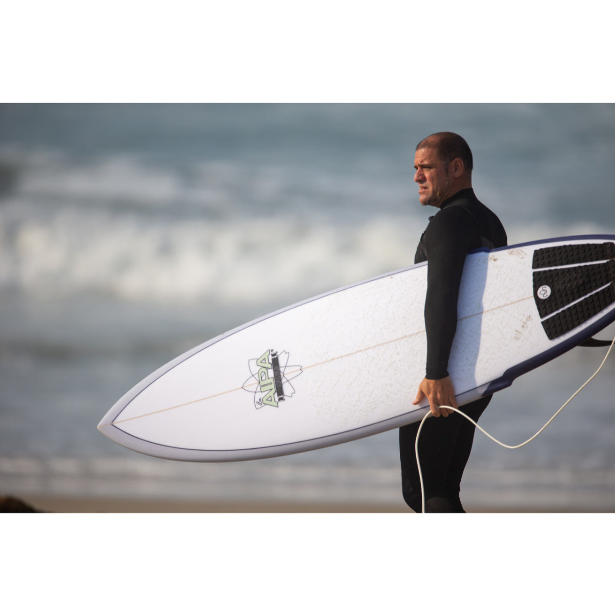 AIPA Big Boy Sting 7'0 Surfboard with Fusion HD Futures Fins - High Performance Shortboard for Waves, Beach, and Competition Surfing