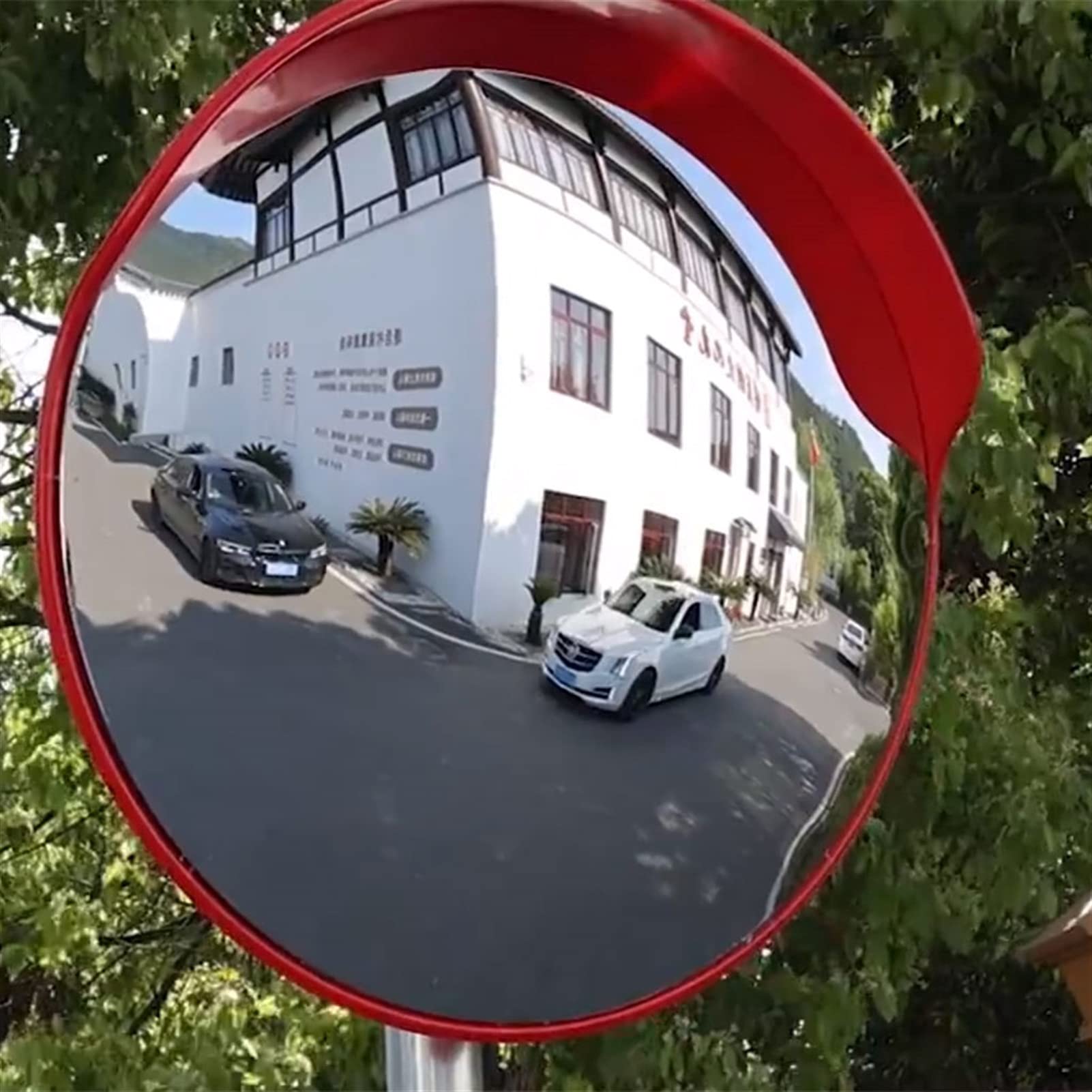 18in Outdoor Convex Safety Mirror - Traffic & Security Dome Mirror for Indoor/Outdoor Use - Perfect for Parking Lots, Warehouses & Blind Spots