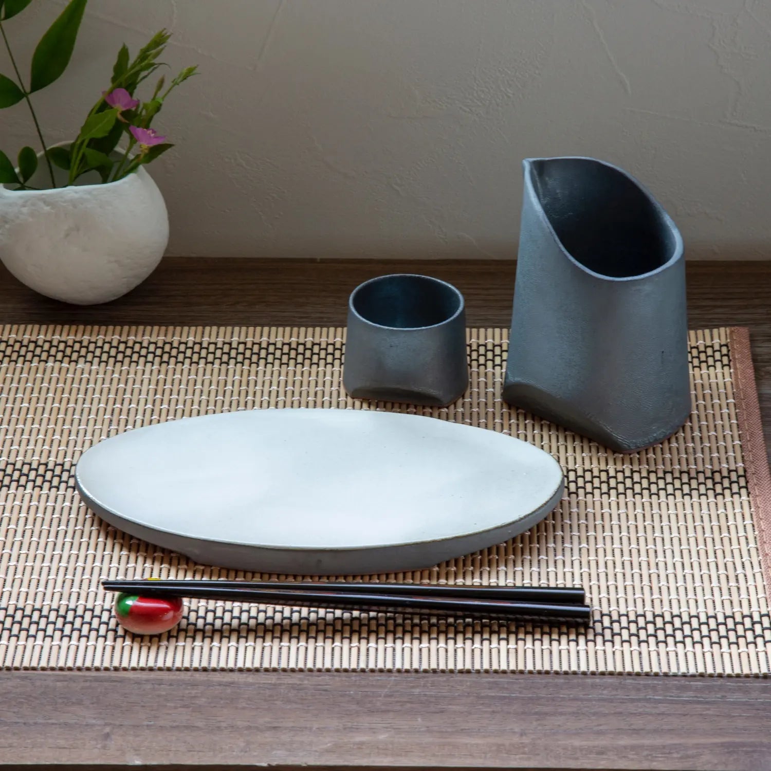 Marumi Yasuda Kawara Tsuki Ceramic Flat Oval Plate - Handmade Japanese Dinnerware for Sushi, Appetizers & Desserts | Elegant Table Setting for Home & Restaurant Use