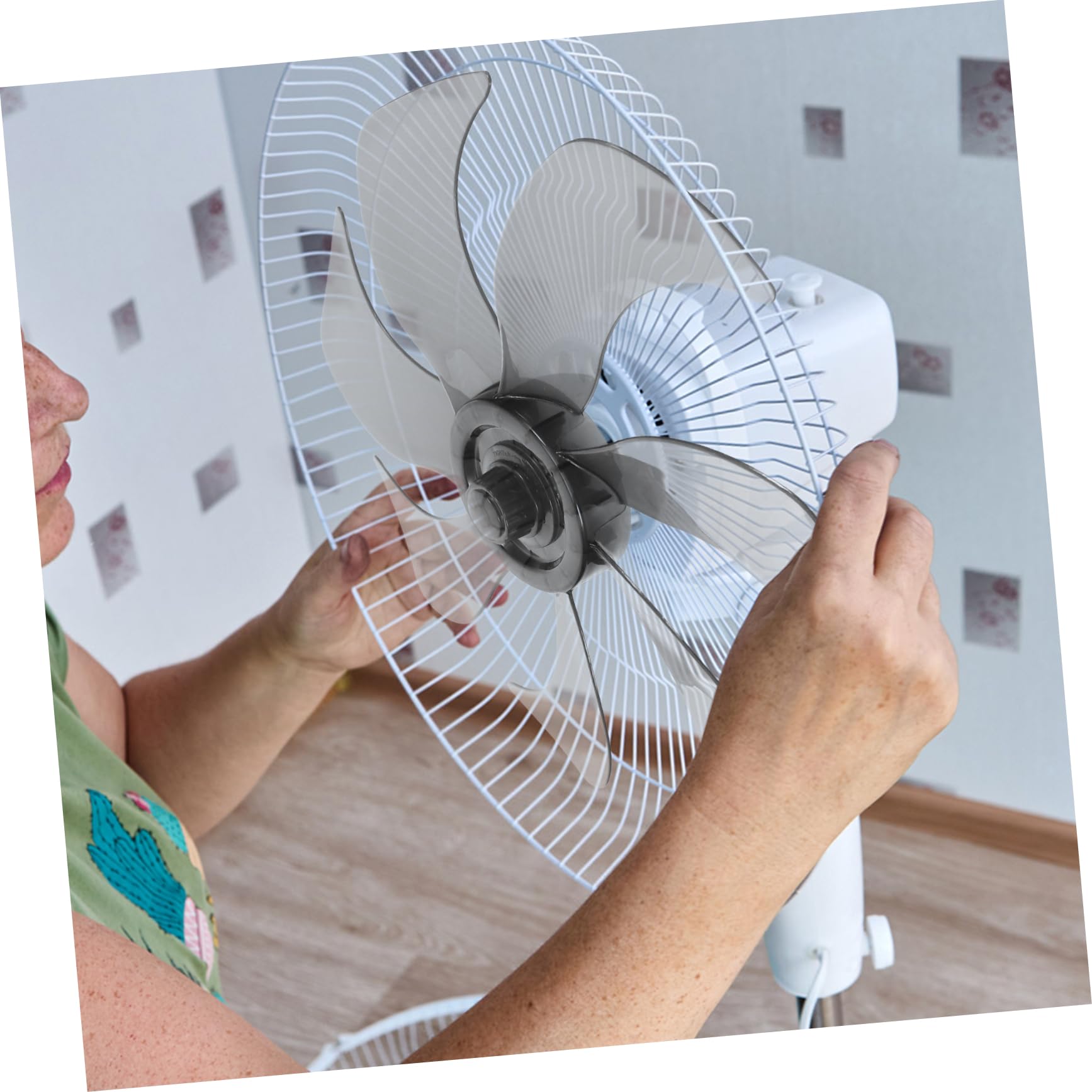 DOITOOL 16 Inch & 18 Inch Replacement Fan Blades - 7 Floor Standing Fan Blades, Electric Ceiling Fan Blades, Table & Desk Fan Accessories - Durable Plastic, Quiet Operation for Home, Office & Workshop Cooling