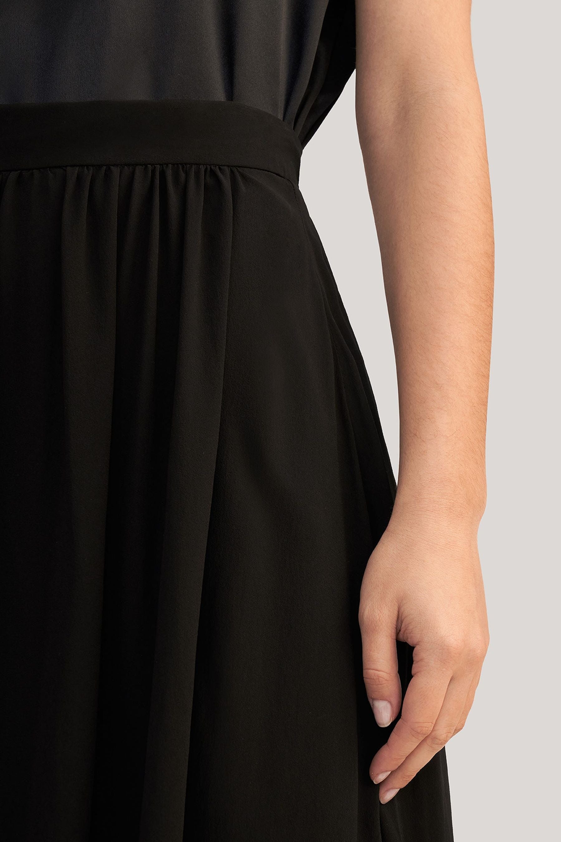 Double Layer Silk Tulle Skirt for Women - Elegant Flowy Midi Skirt for Weddings, Parties & Special Occasions