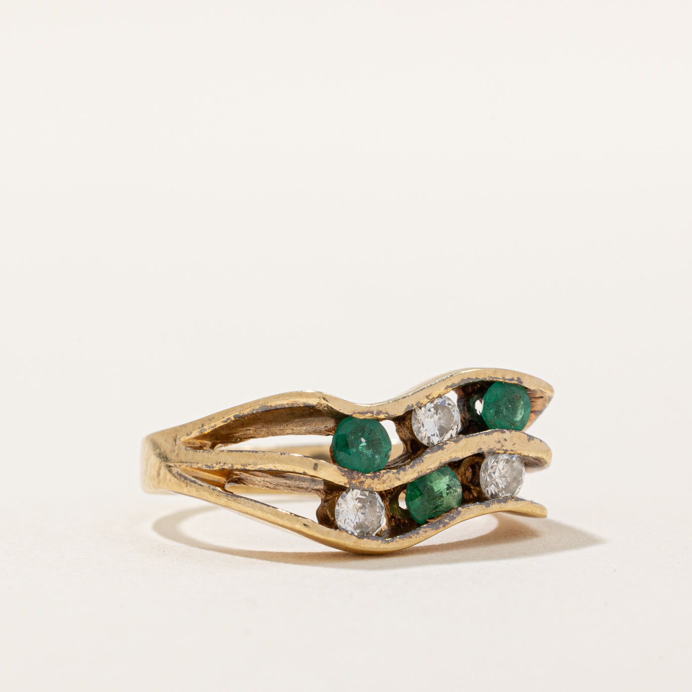 Emerald and Diamond Wave Ring - 0.27ctw Emerald & 0.15ctw Diamond - Size 5.75 - Elegant Wedding Band, Anniversary Gift for Her, Perfect for Special Occasions