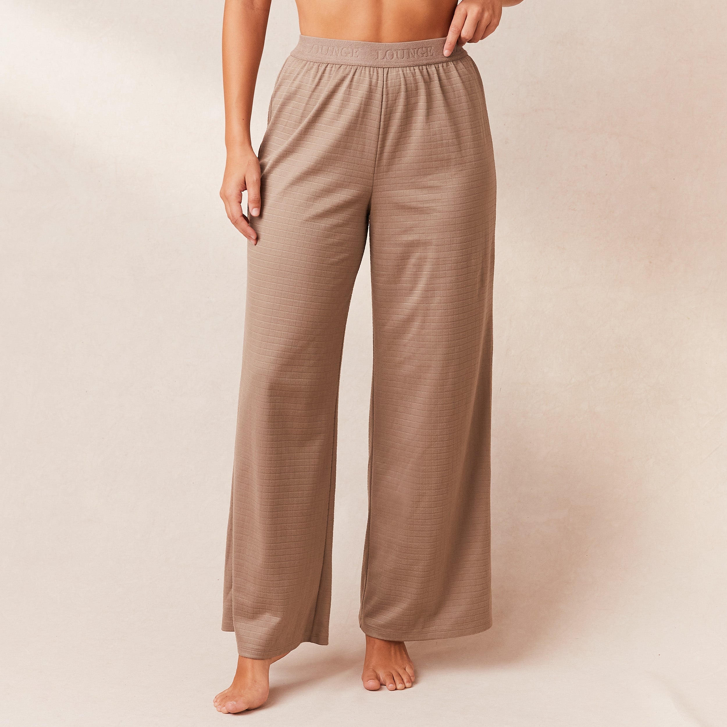 Cozy Classic Fleece Oversized Pajama Pants for Women - Soft & Warm Winter Sleepwear - Fawn Brown Loungewear for Relaxing at Home